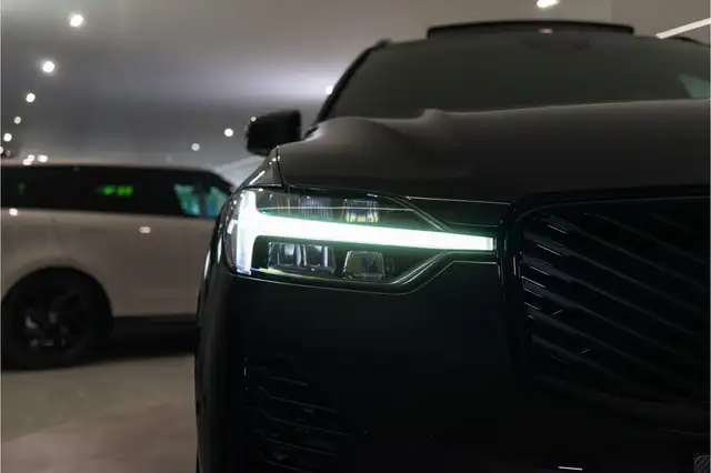Volvo XC60 view 9