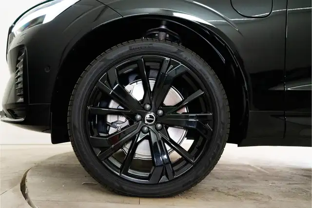 Volvo XC60 view 14