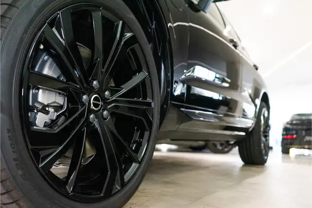 Volvo XC60 view 13