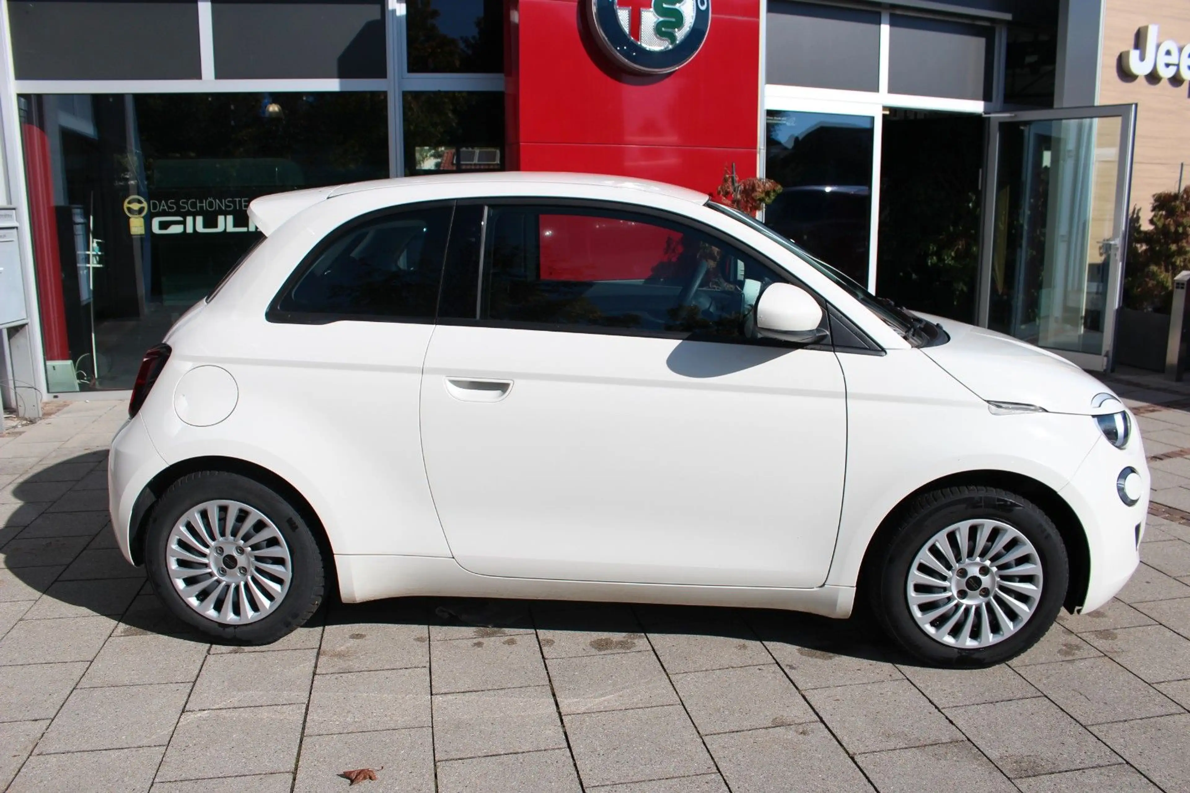 Fiat 500e SOH 97,3% CARPLAY