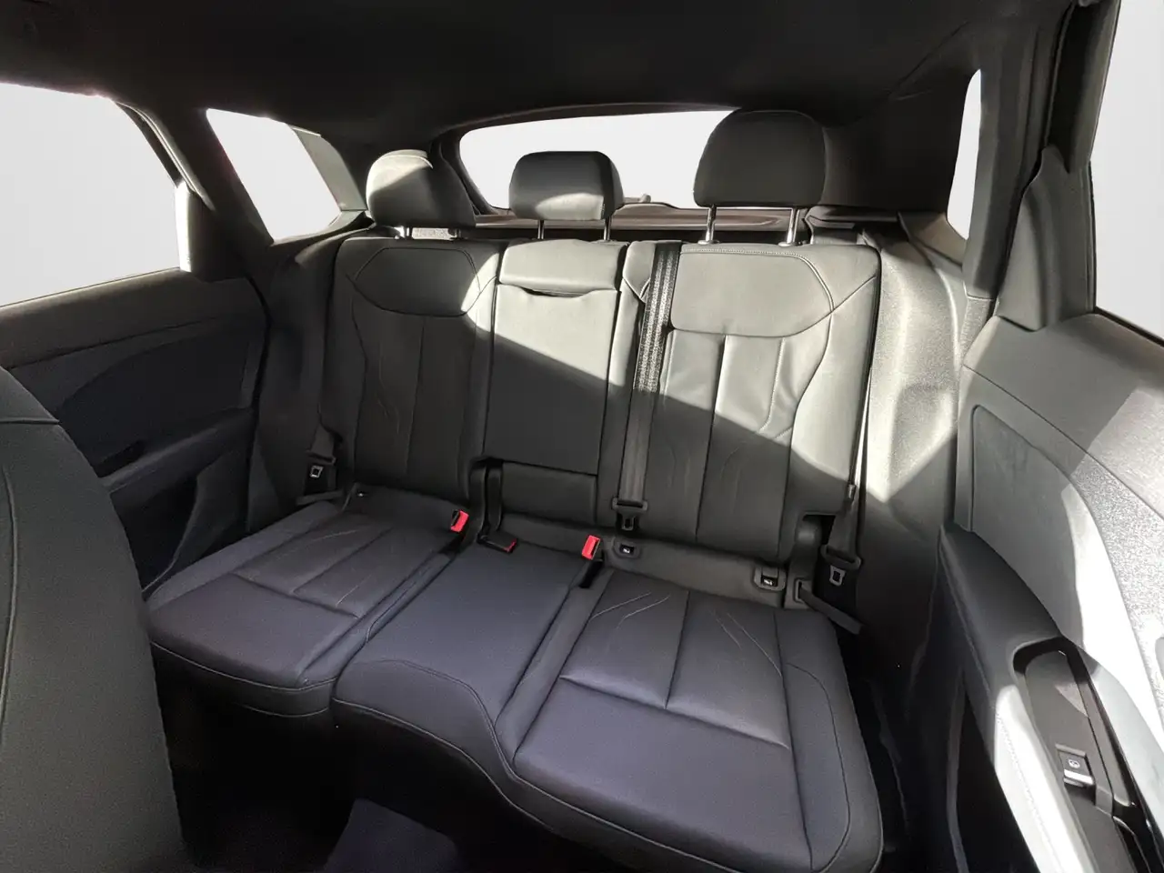 Audi Q3 SUV e-hybrid S tronic 12