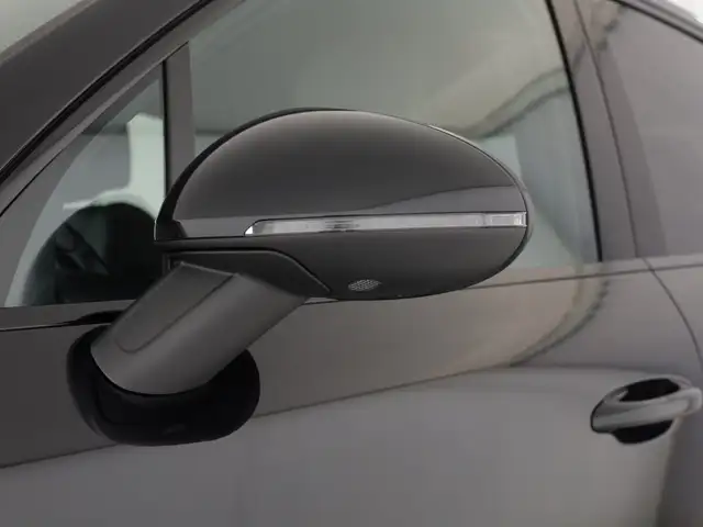 Porsche Macan view 22