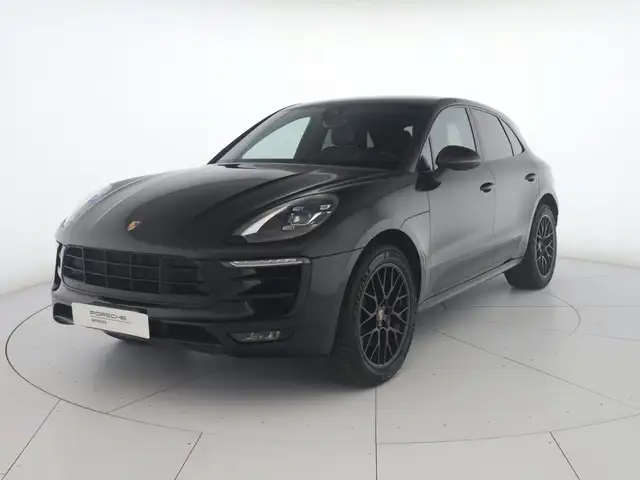 Porsche Macan main image