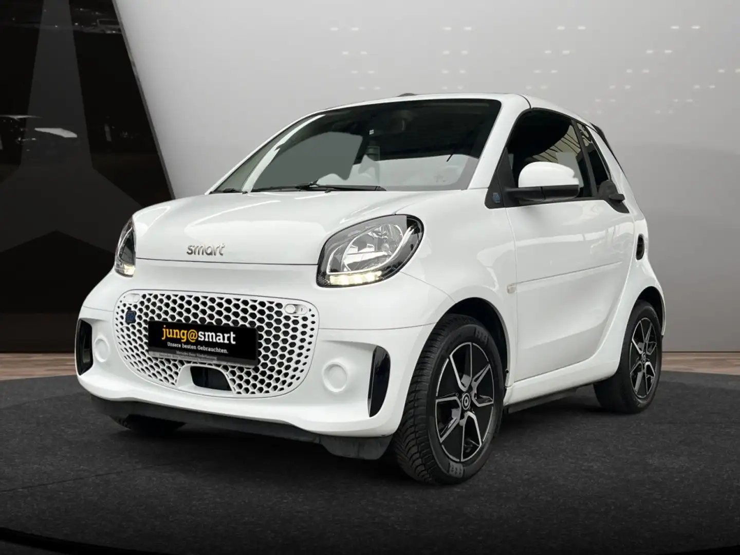 smart forTwo EQ 60kWed passion SHZ PDC Dig Radio Tempom Weiß - 2