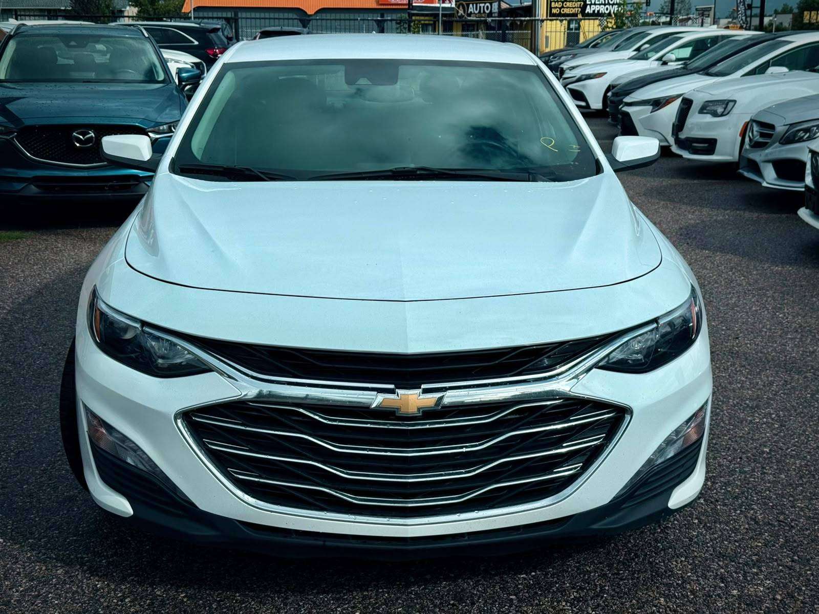 2025 Chevrolet Malibu Sedan — view 6
