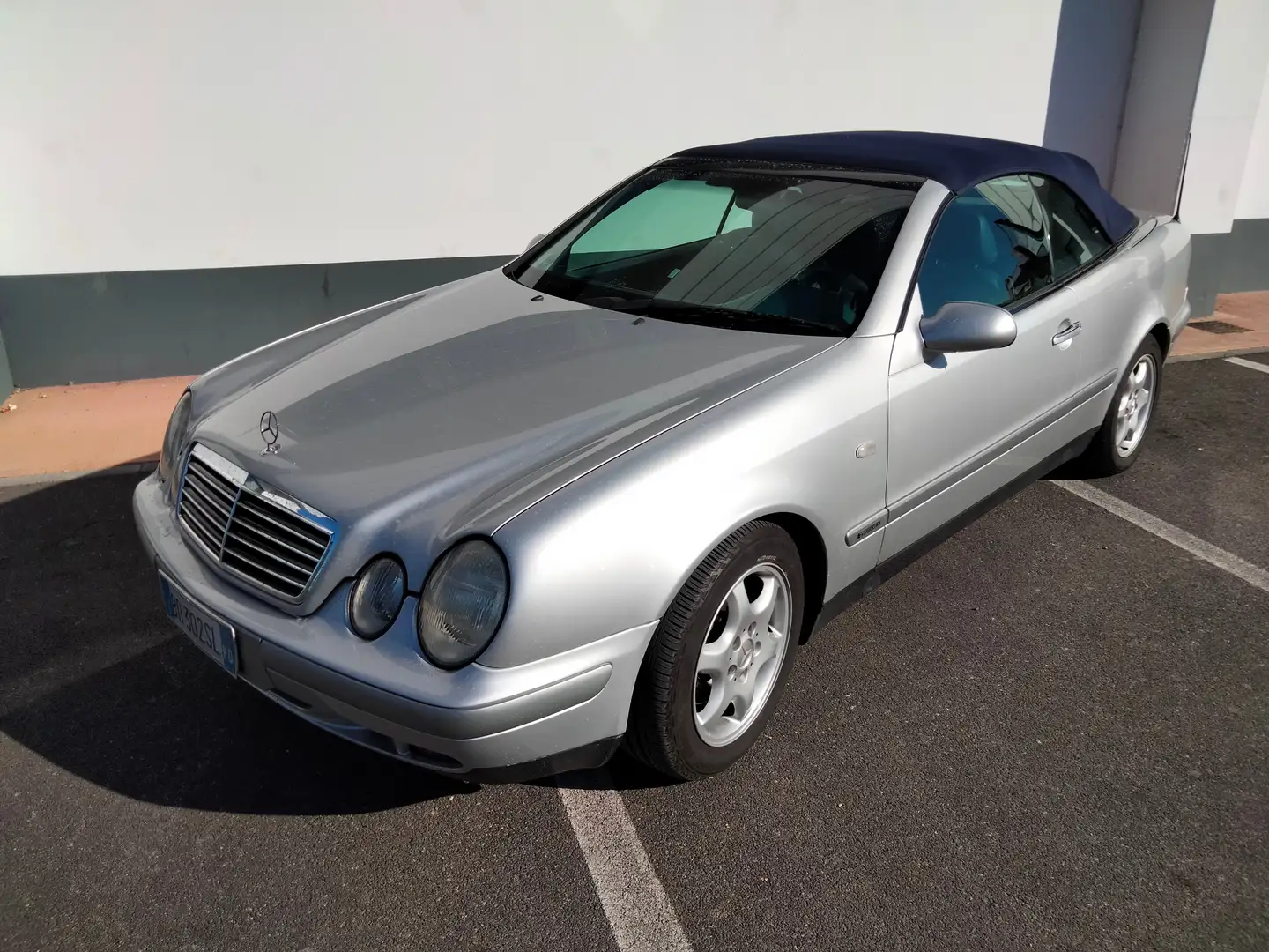 Mercedes-Benz CLK 320 CLK Cabriolet - A208 Cabrio Elegance Gris - 1