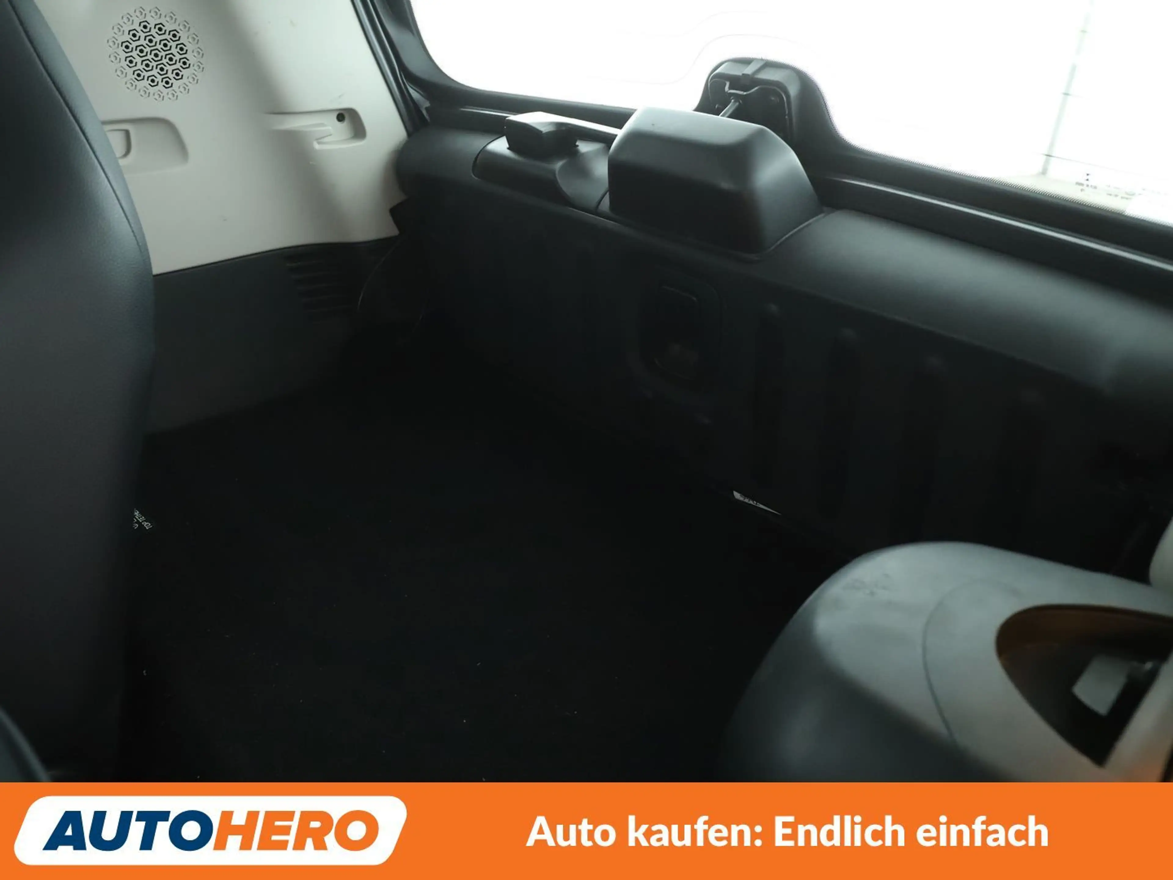 smart forTwo 0.9 Turbo Brabus style Aut.*NAVI*TEMPO* — photo 14