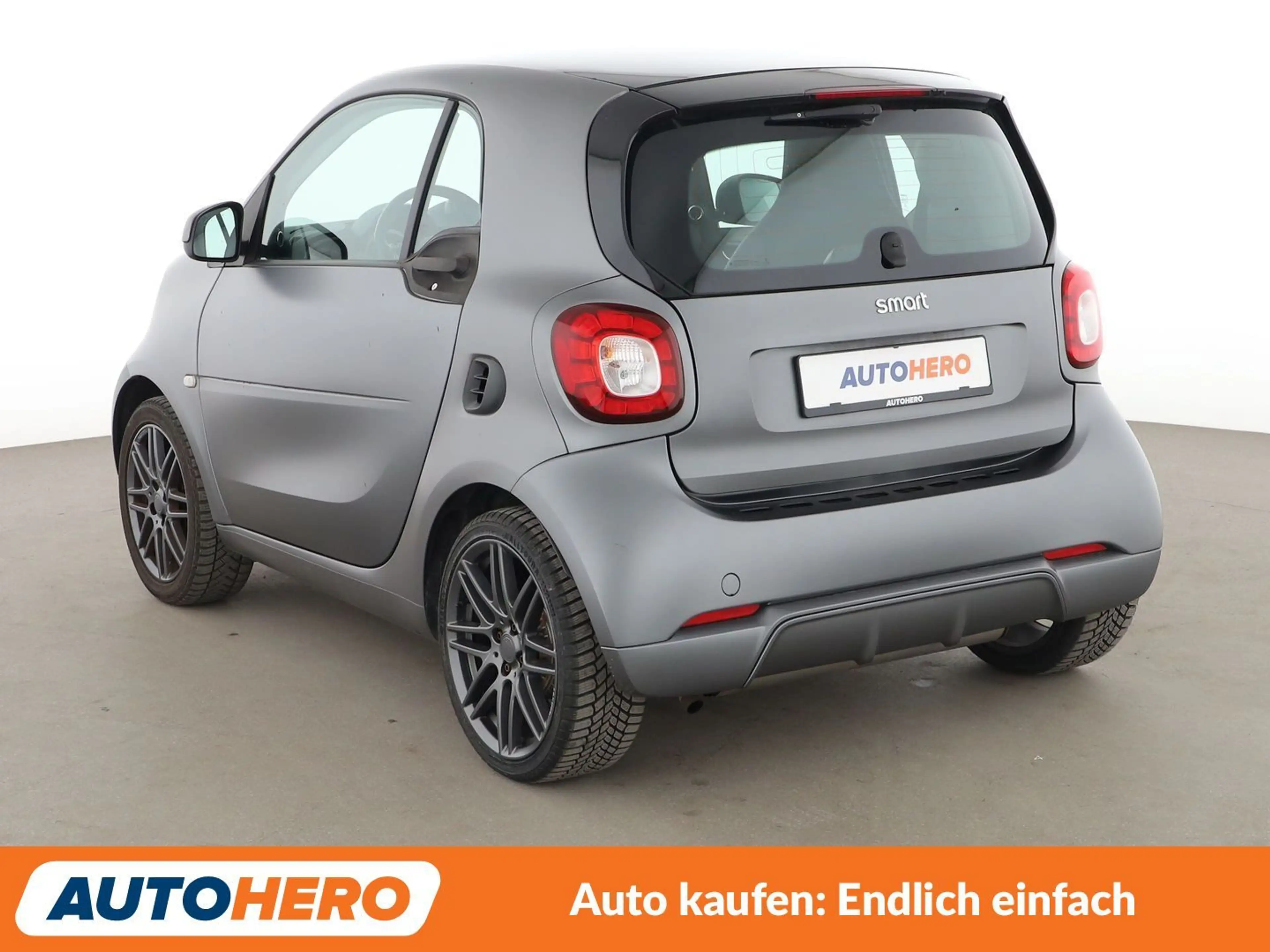 smart forTwo 0.9 Turbo Brabus style Aut.*NAVI*TEMPO* — photo 4