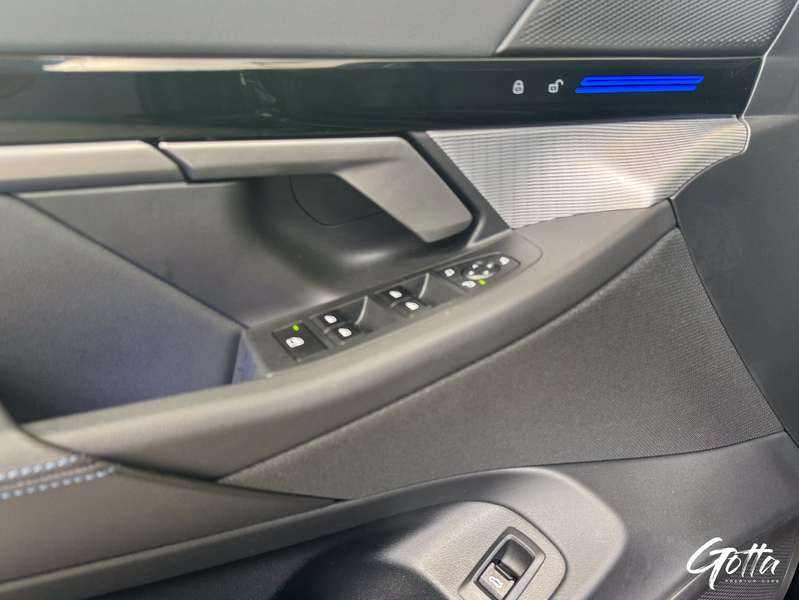 Photo du véhicule BMW 530