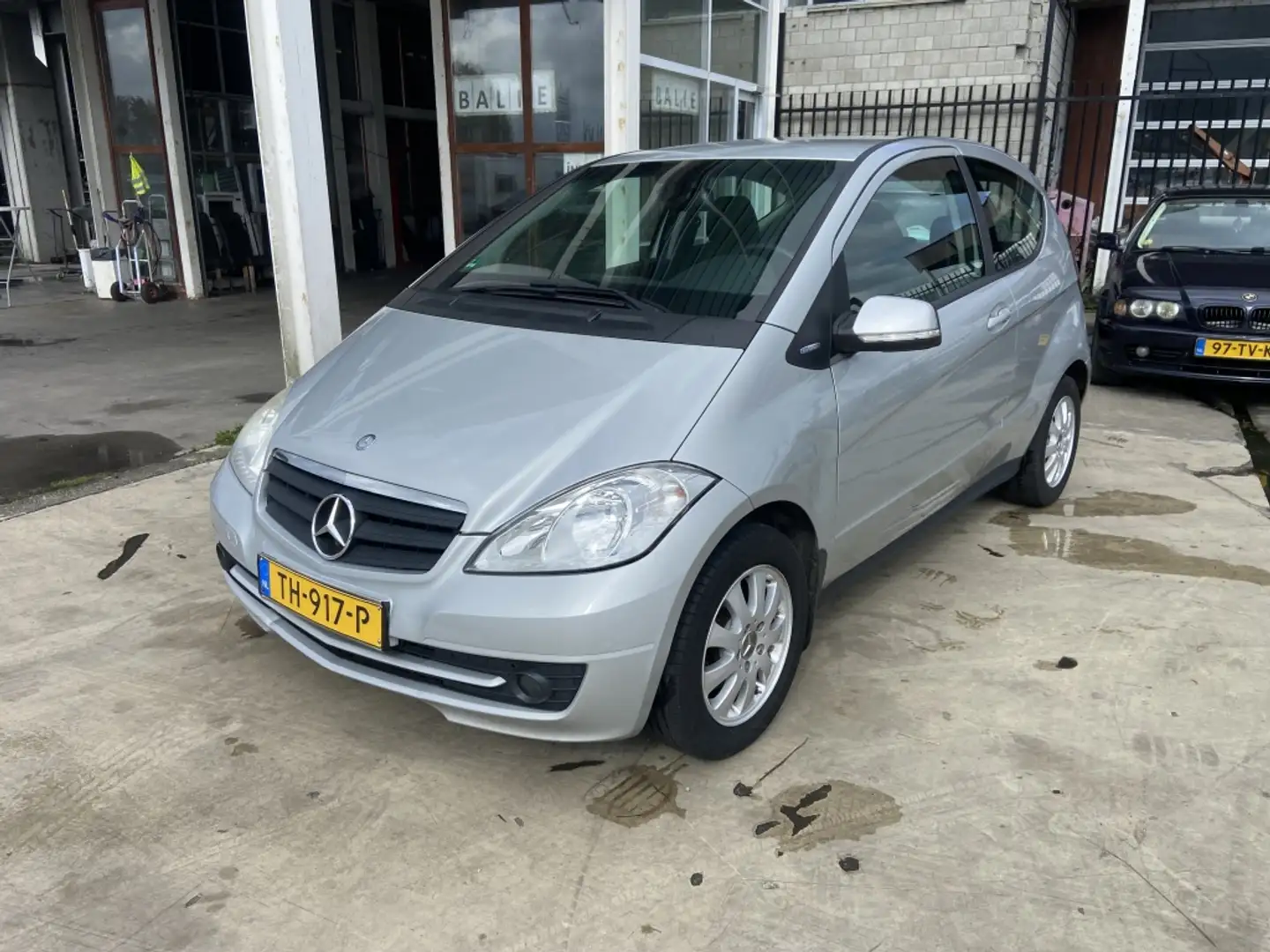Mercedes-Benz A 160 BlueEFF Classic Grijs - 1