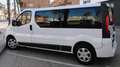 Renault Trafic L1 H2 8 PLAZAS White - thumbnail 1