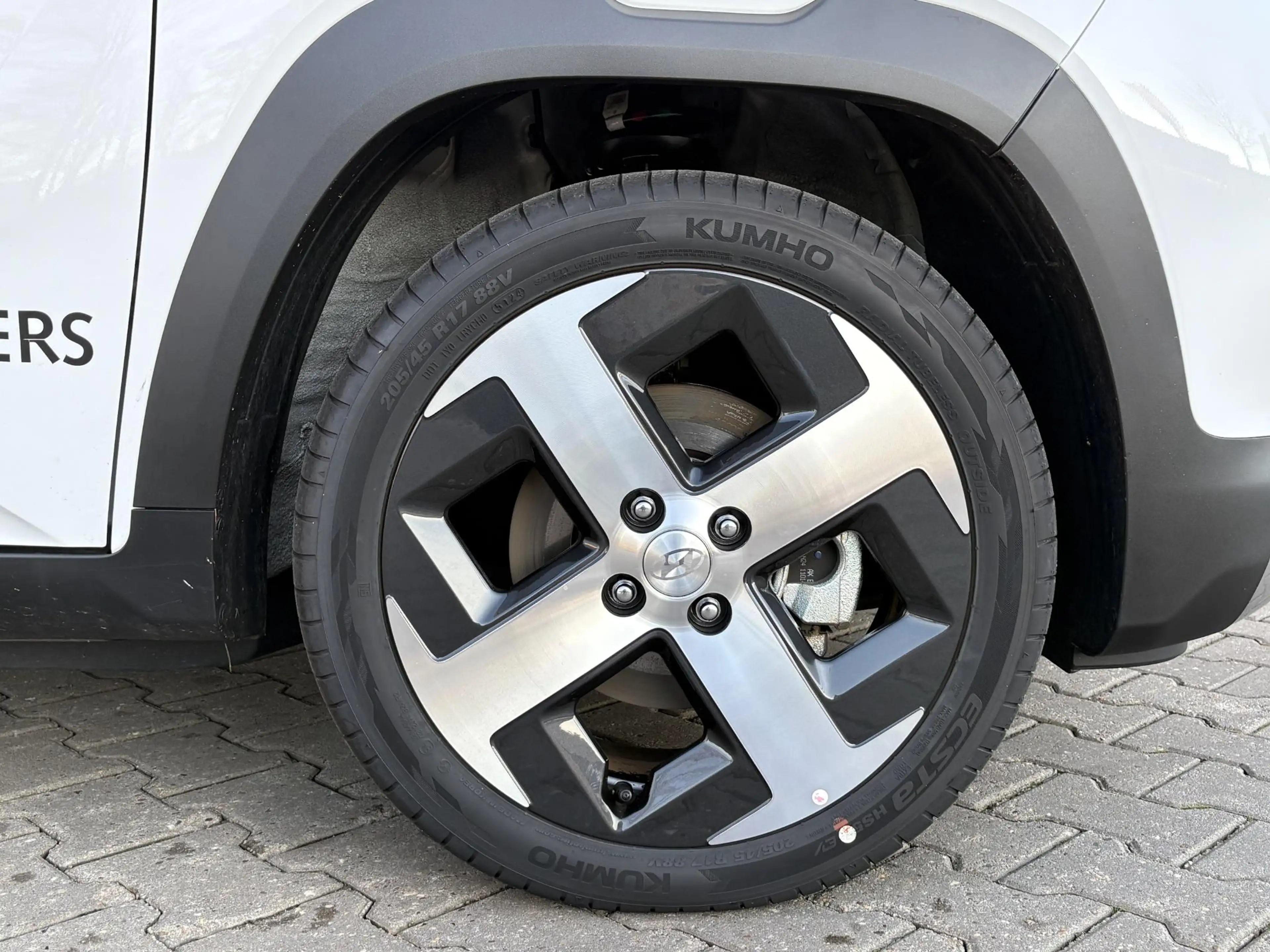 Hyundai Inster Pulse 49 kWh / Airco/ Cruise control/ Apple carpla — photo 11
