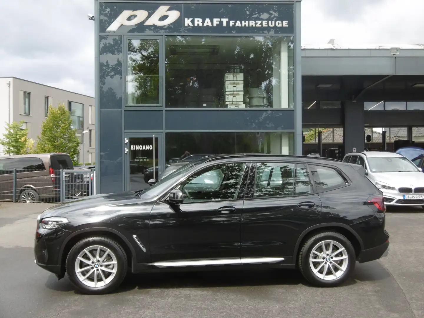 BMW X3 xDrive 20d Pano Standhzg. e-Sitze 360° Leder Nero - 1