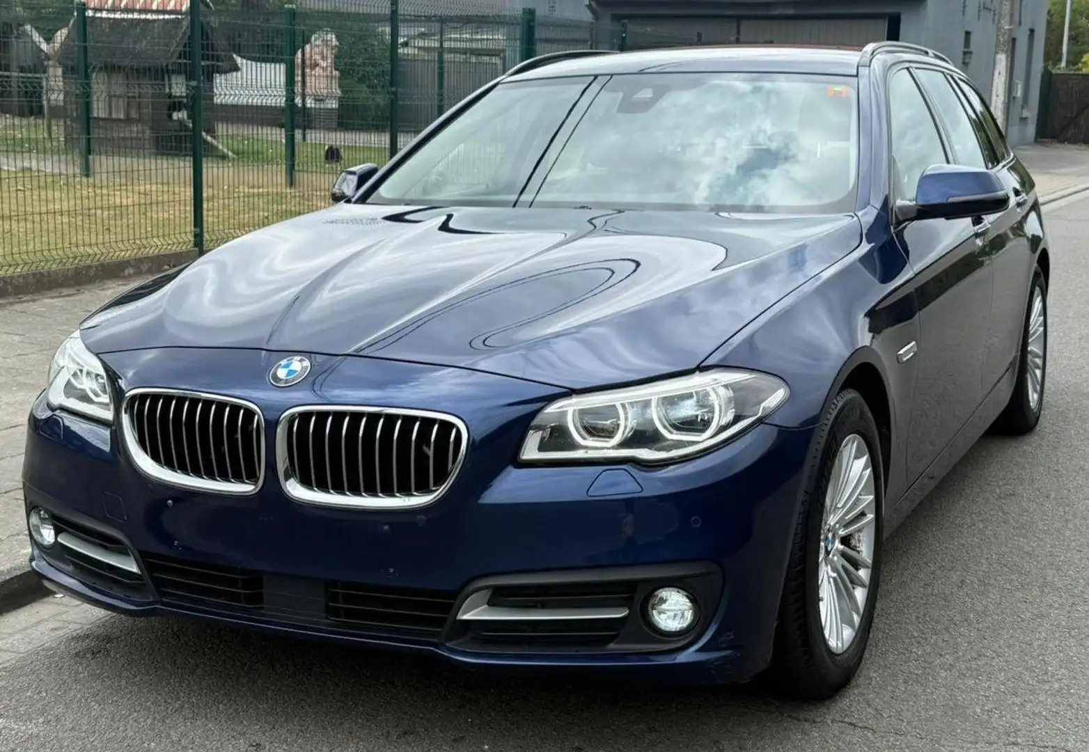 BMW 520 520d xDrive Touring Aut. - 1