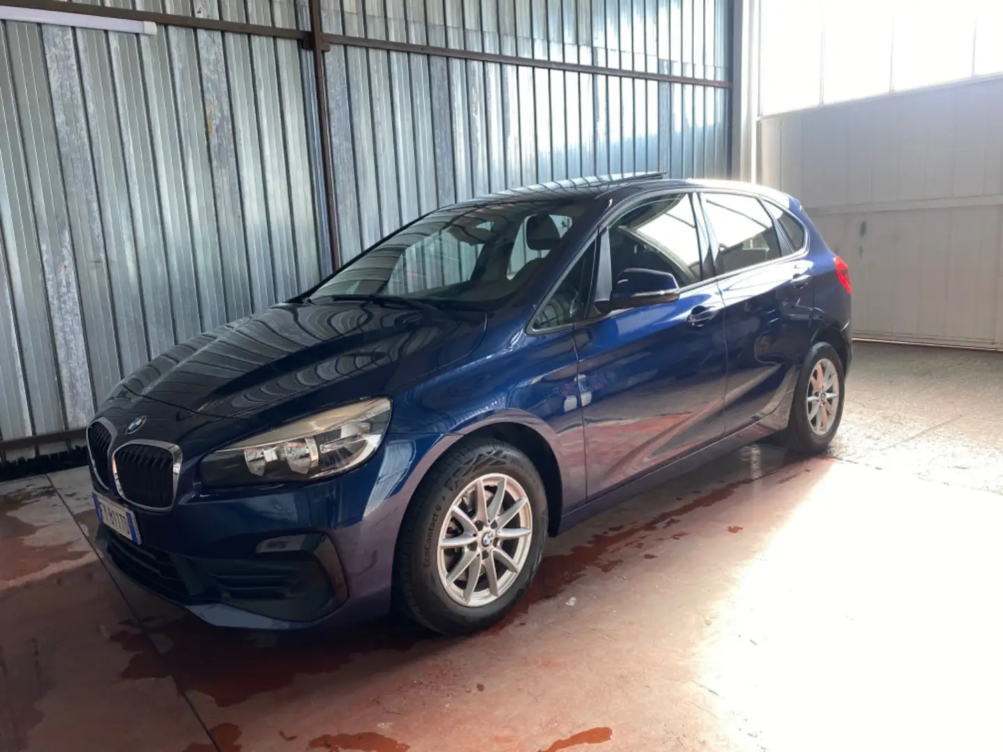 BMW 218 218d Advantage aut. Solo 70 mila km Blu/Azzurro - 2