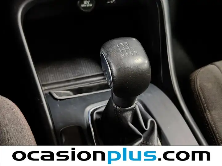Volvo XC40 T2 Momentum Core man 2021, foto 5