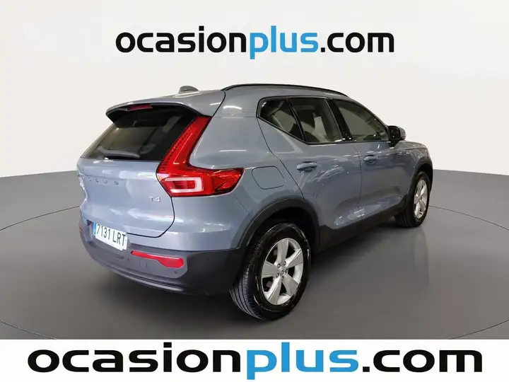 Volvo XC40 T2 Momentum Core man 2021, foto 4