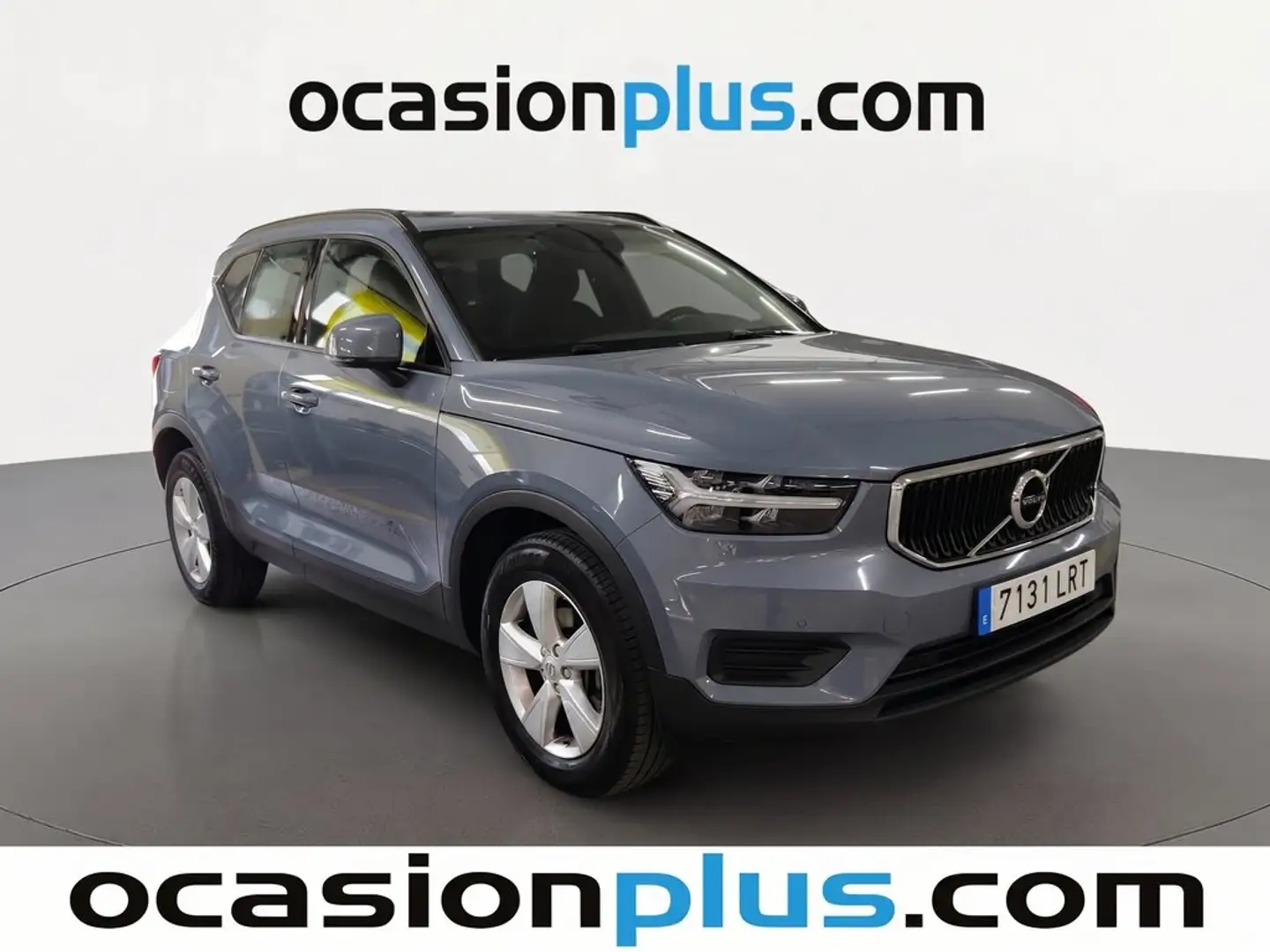 Volvo XC40 T2 Momentum Core Gris - 2