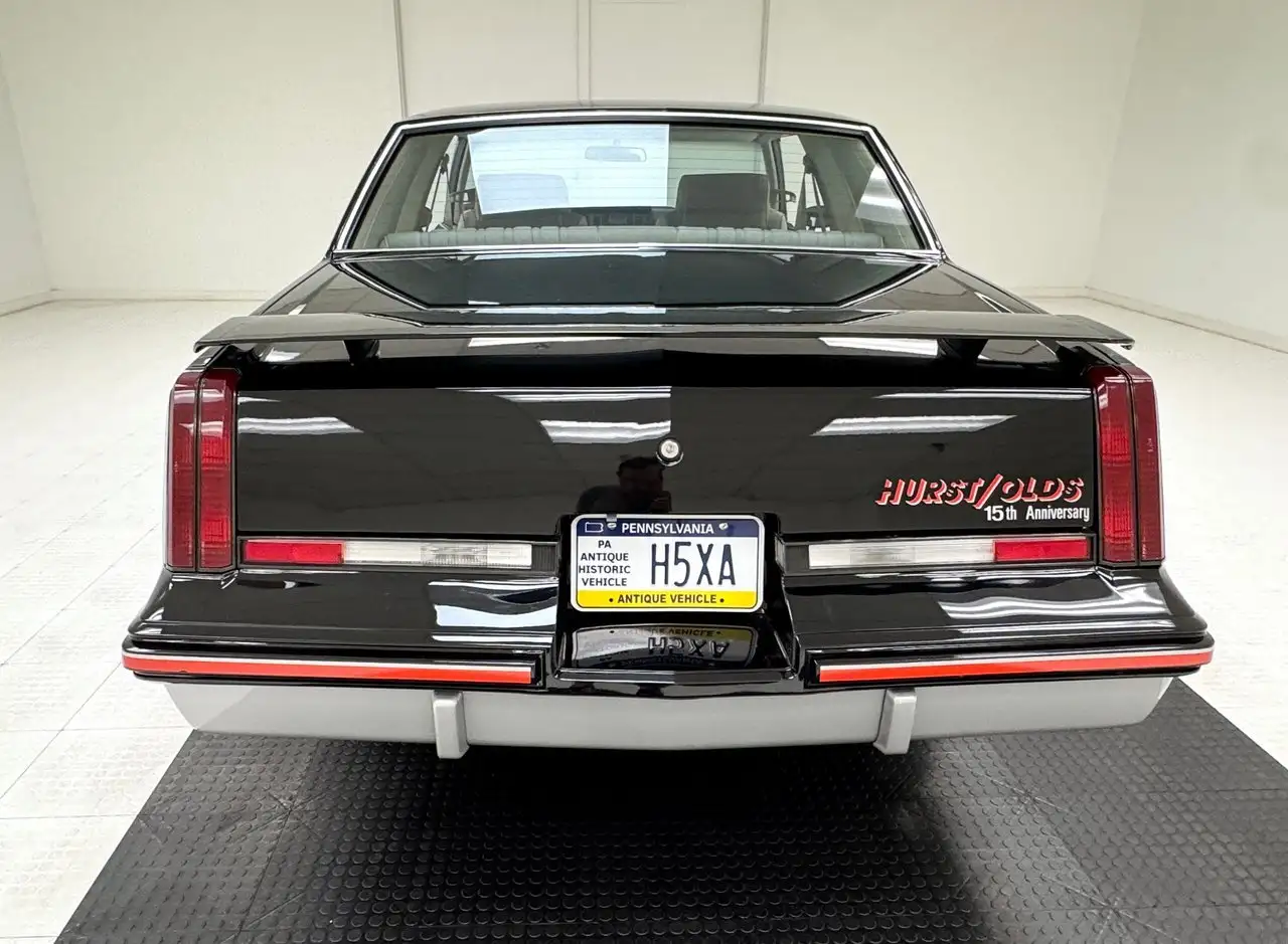 Oldsmobile Cutlass Hurst/Olds 15th Anniversary 2 Door Hardtop, foto 4