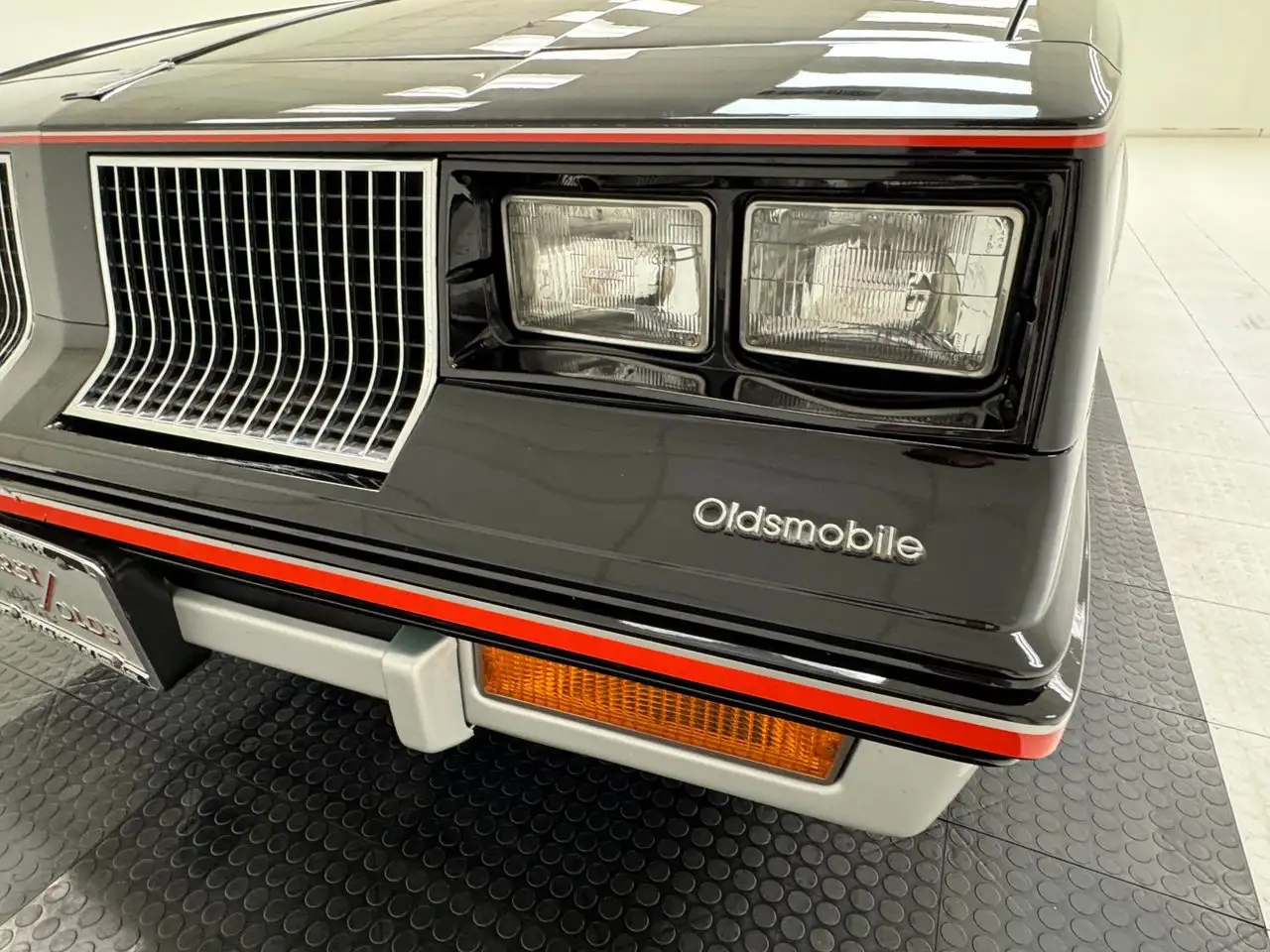 Oldsmobile Cutlass Hurst/Olds 15th Anniversary 2 Door Hardtop, foto 11