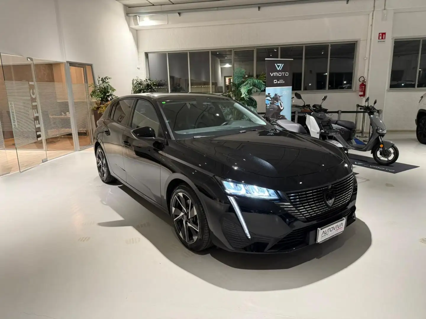 Peugeot 308 BlueHDi 130 S&S EAT8 Allure Pack Nero - 2