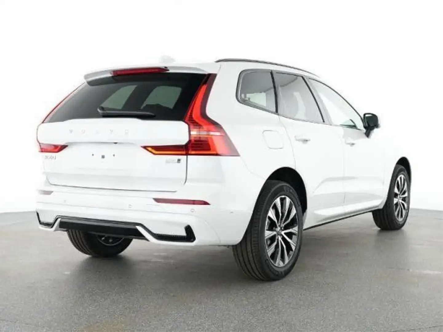 Volvo XC60 B5 AWD Benzin Plus Dark Aut./Panorama/360° Weiß - 2