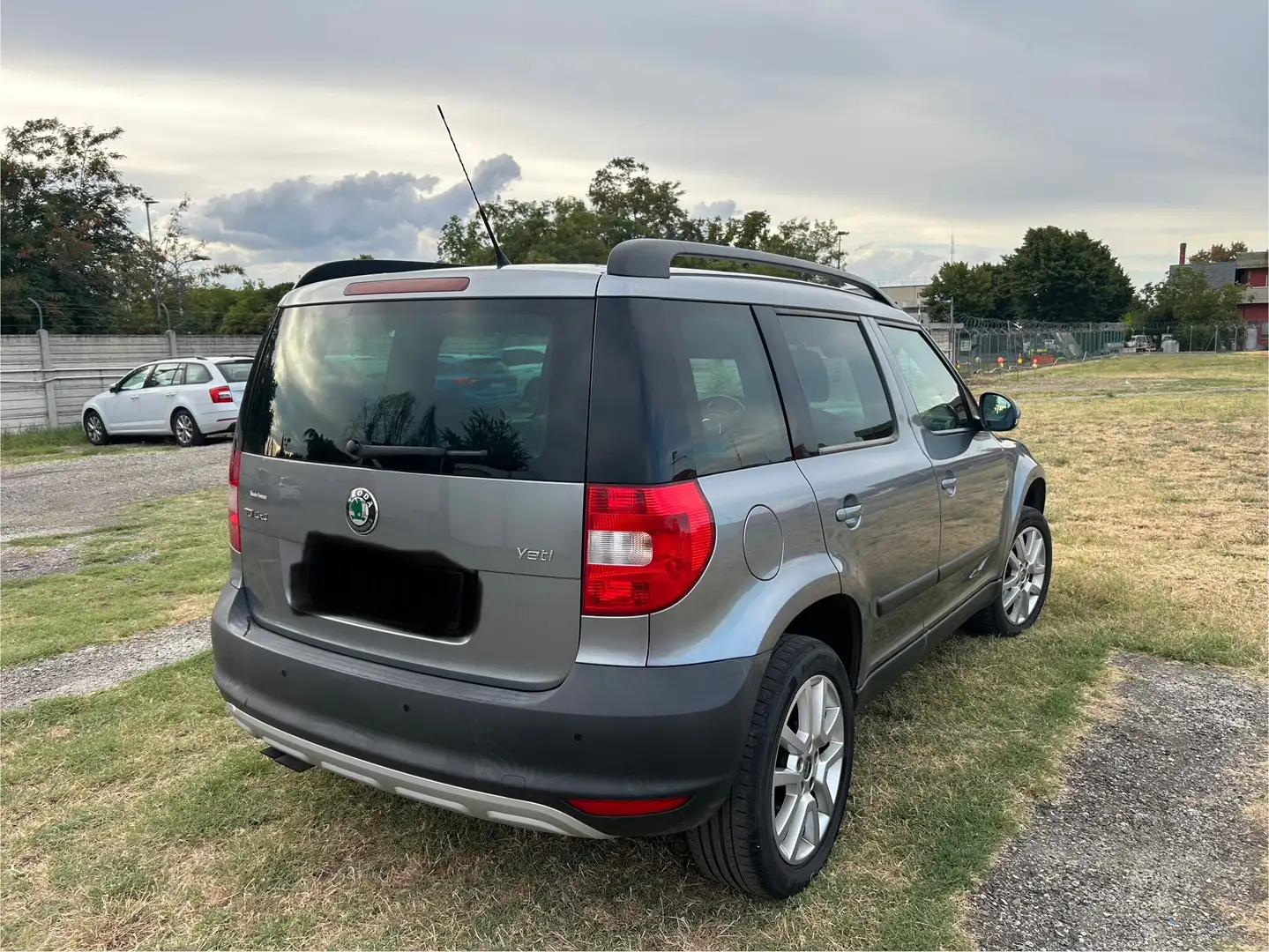 Skoda Yeti 2.0 tdi Elegance (experience) 4x4 140cv - 1