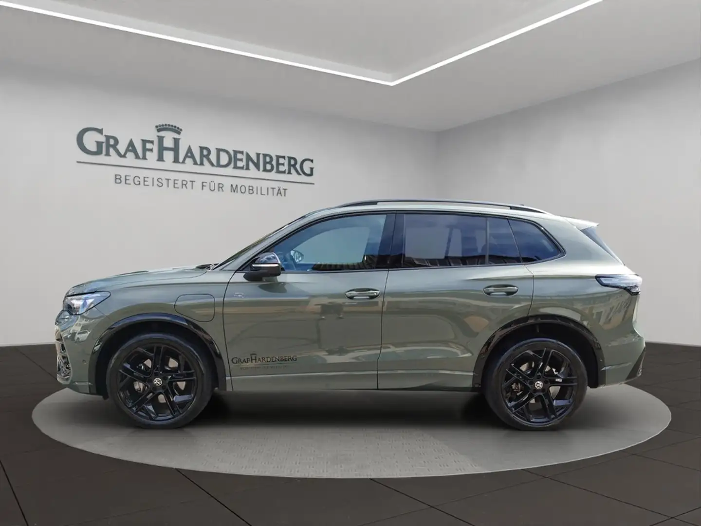 Volkswagen Tiguan 1.5 l eHybrid DSG R line DCC ACC Matrix Grün - 2