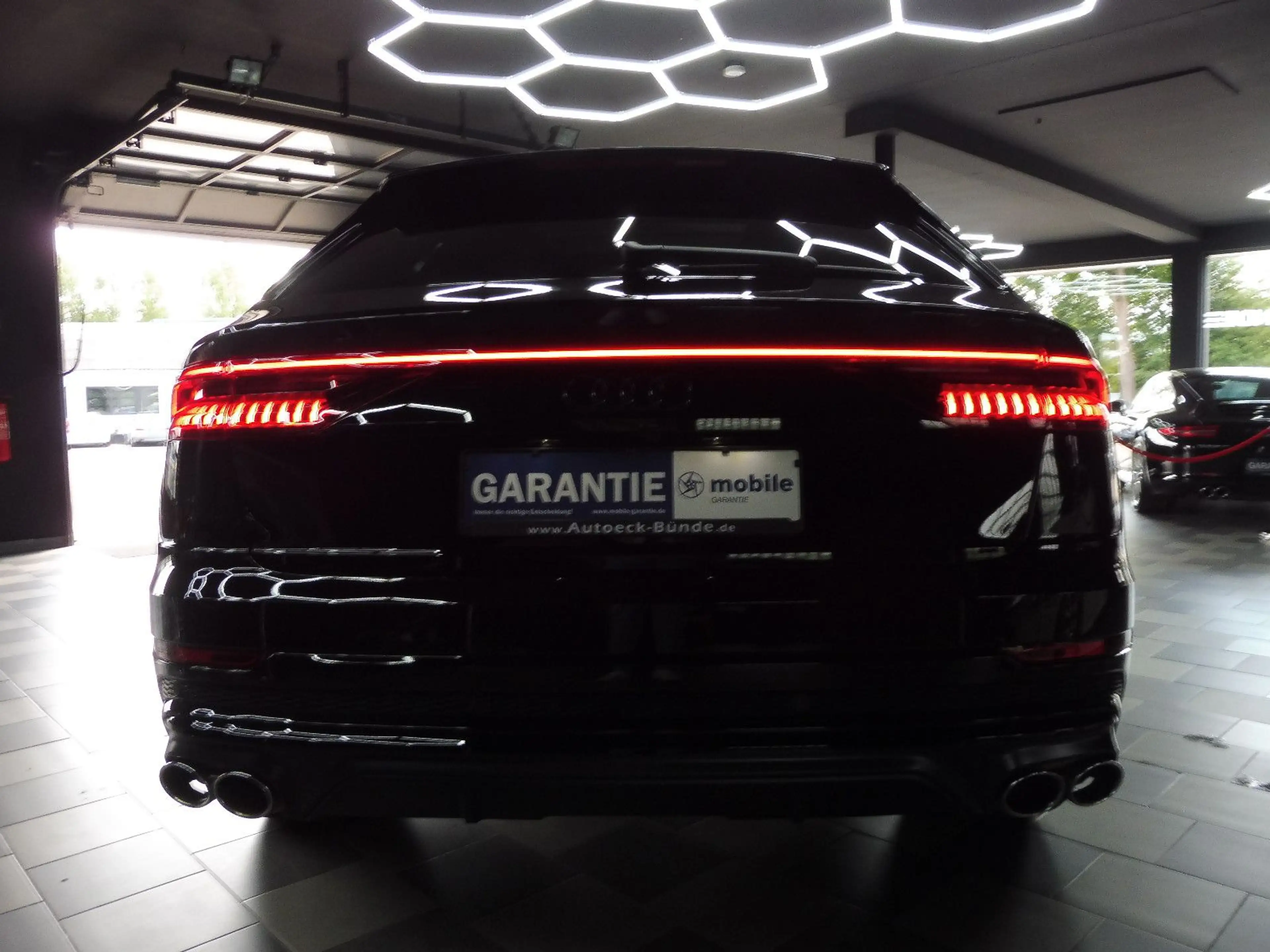 Audi SQ8 4.0 TFSI quattro B&O/Pano/Matrix/23 Zoll/Kam — photo 7