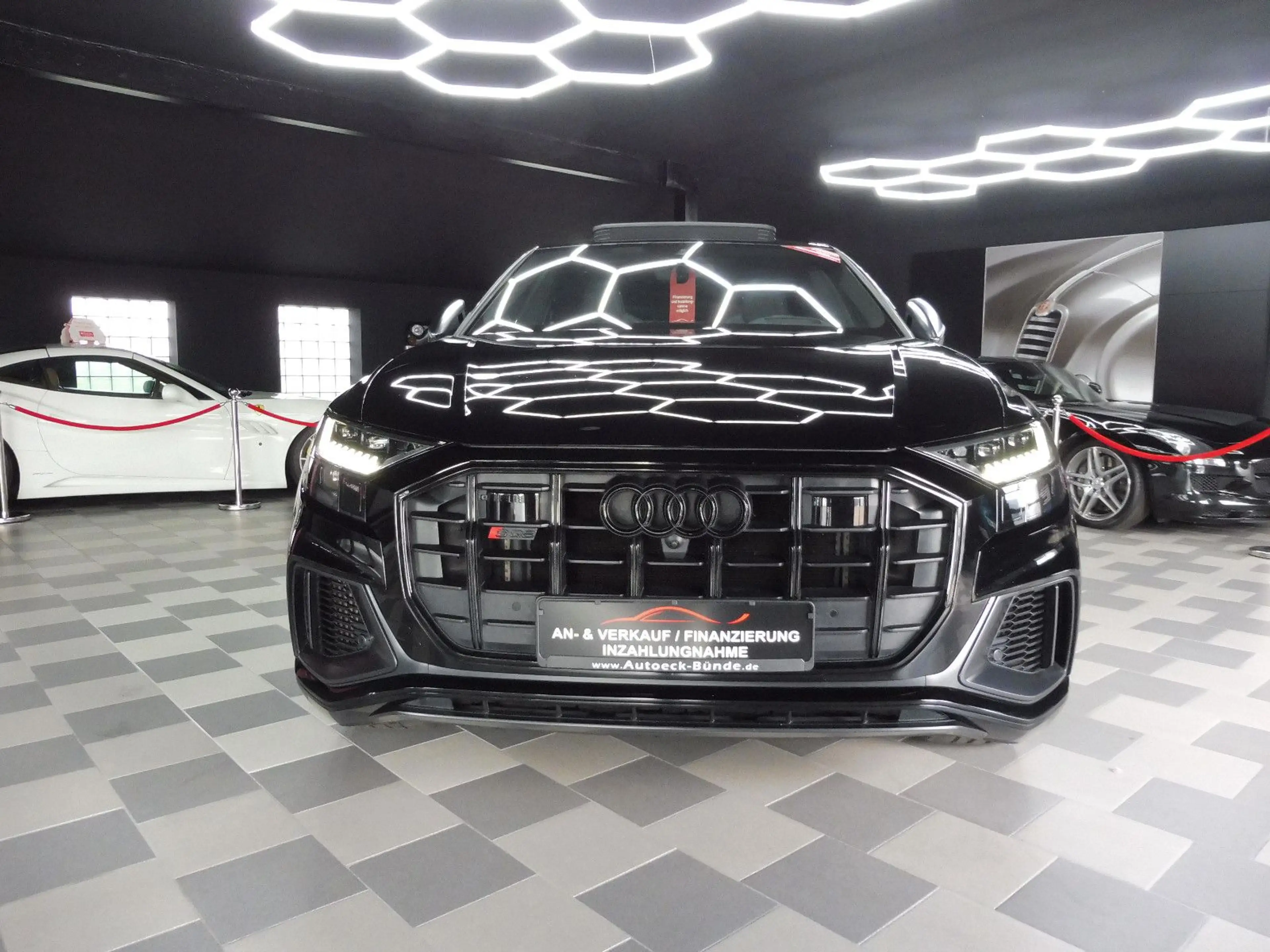 Audi SQ8 4.0 TFSI quattro B&O/Pano/Matrix/23 Zoll/Kam — photo 3