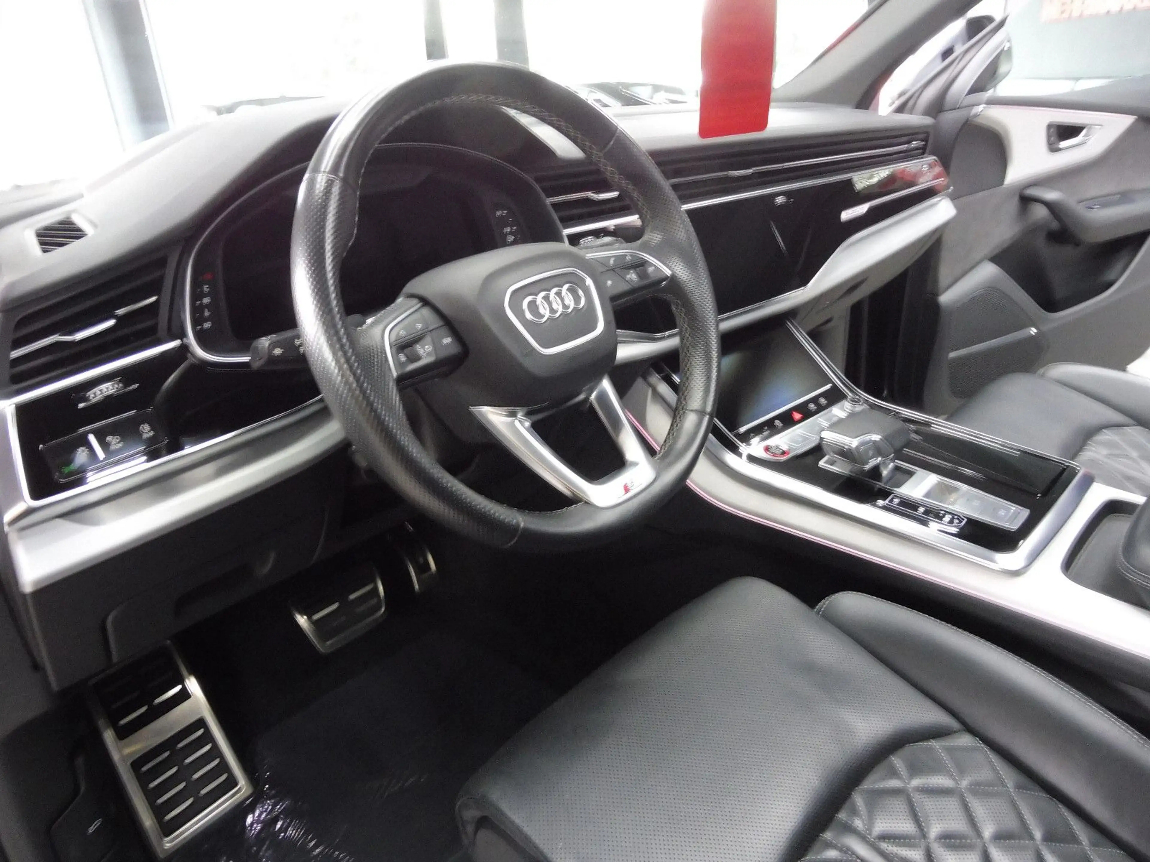 Audi SQ8 4.0 TFSI quattro B&O/Pano/Matrix/23 Zoll/Kam — photo 11