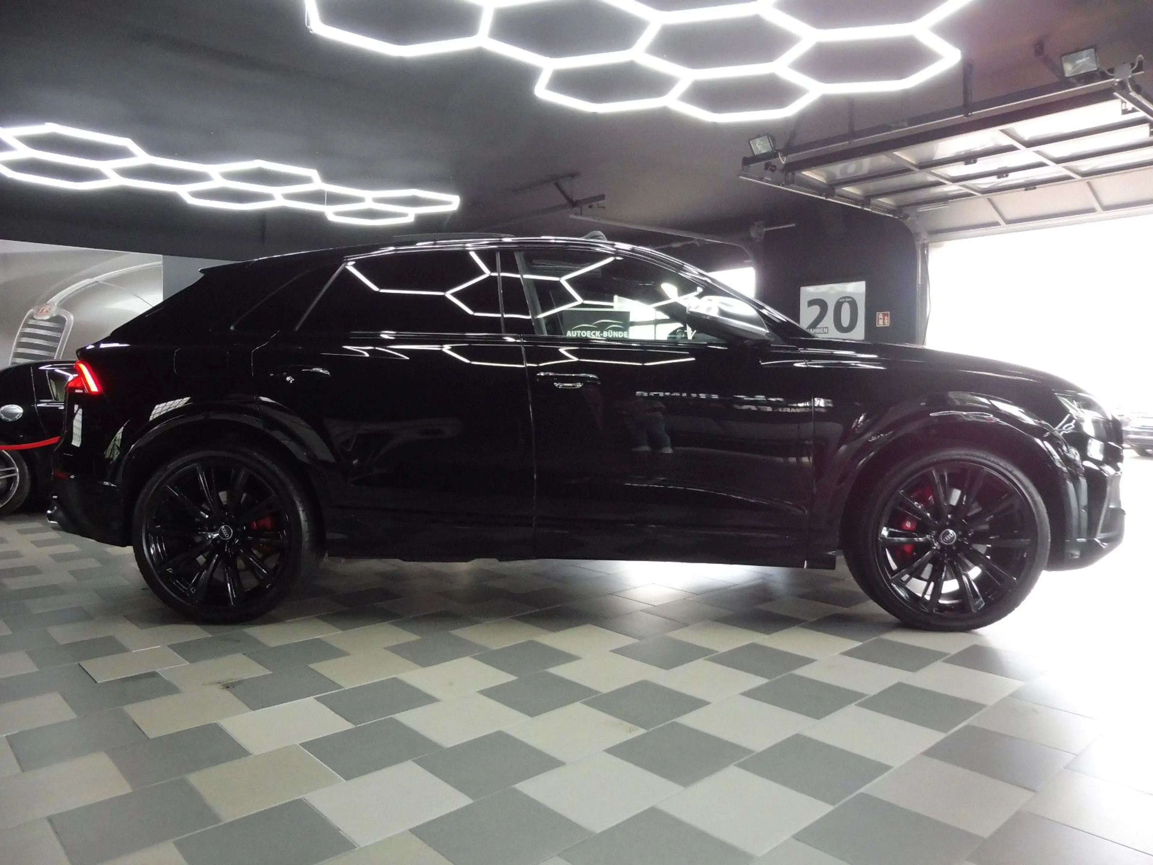 Audi SQ8 4.0 TFSI quattro B&O/Pano/Matrix/23 Zoll/Kam — photo 5