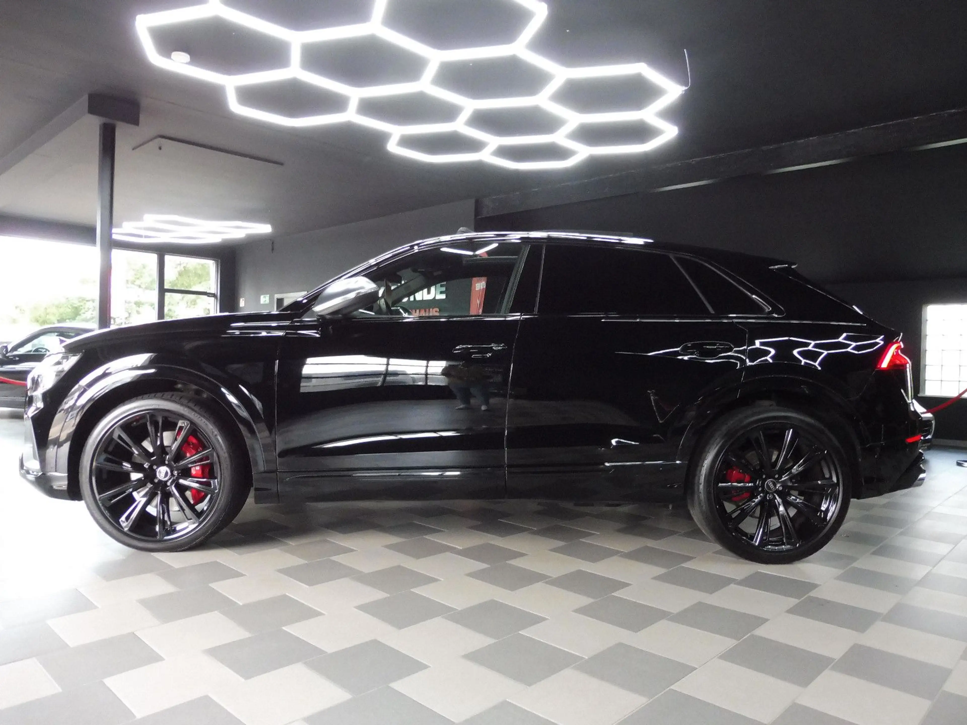 Audi SQ8 4.0 TFSI quattro B&O/Pano/Matrix/23 Zoll/Kam — photo 9