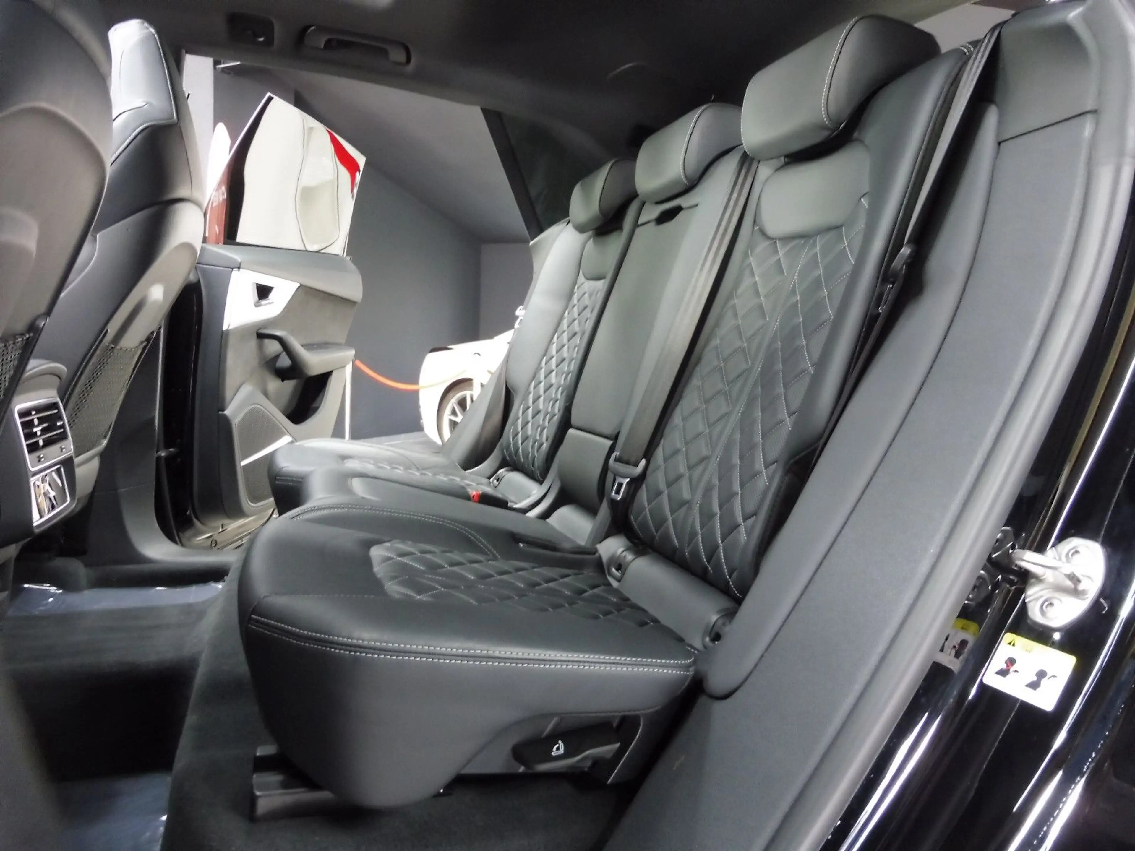 Audi SQ8 4.0 TFSI quattro B&O/Pano/Matrix/23 Zoll/Kam — photo 13