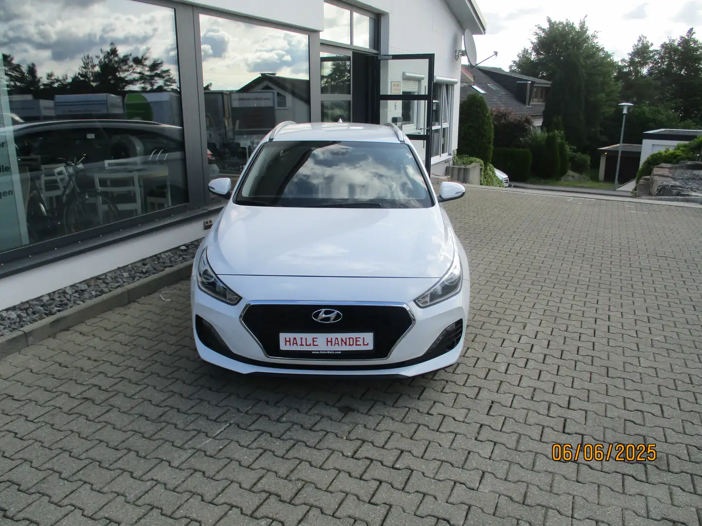 Hyundai i30 Trend Blanc - 1