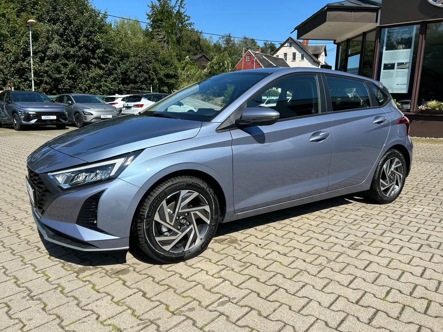 Hyundai i20 1.2 Edition Navi Blauw - 2