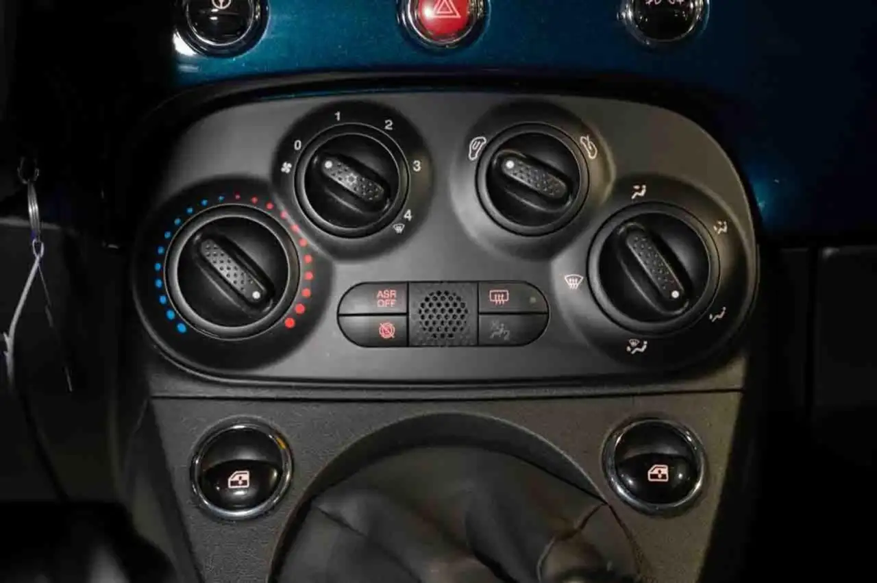 Fiat 500 1.0 Hybrid Cult 19