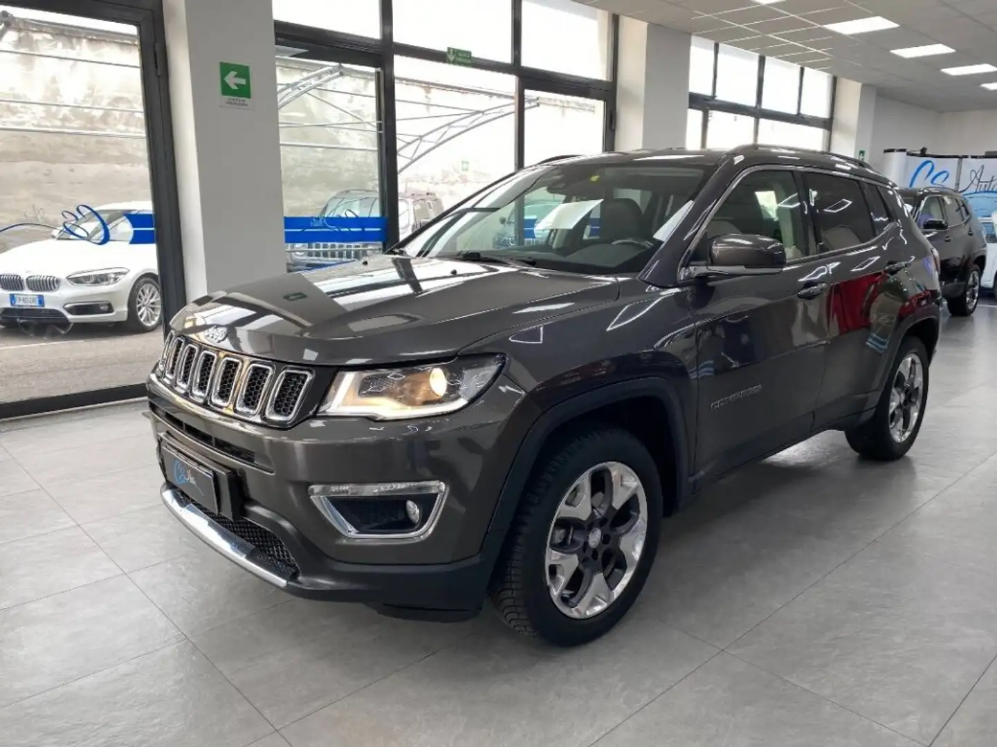 Jeep Compass 2.0 mjt Limited 4wd 140cv my19 Grigio - 2