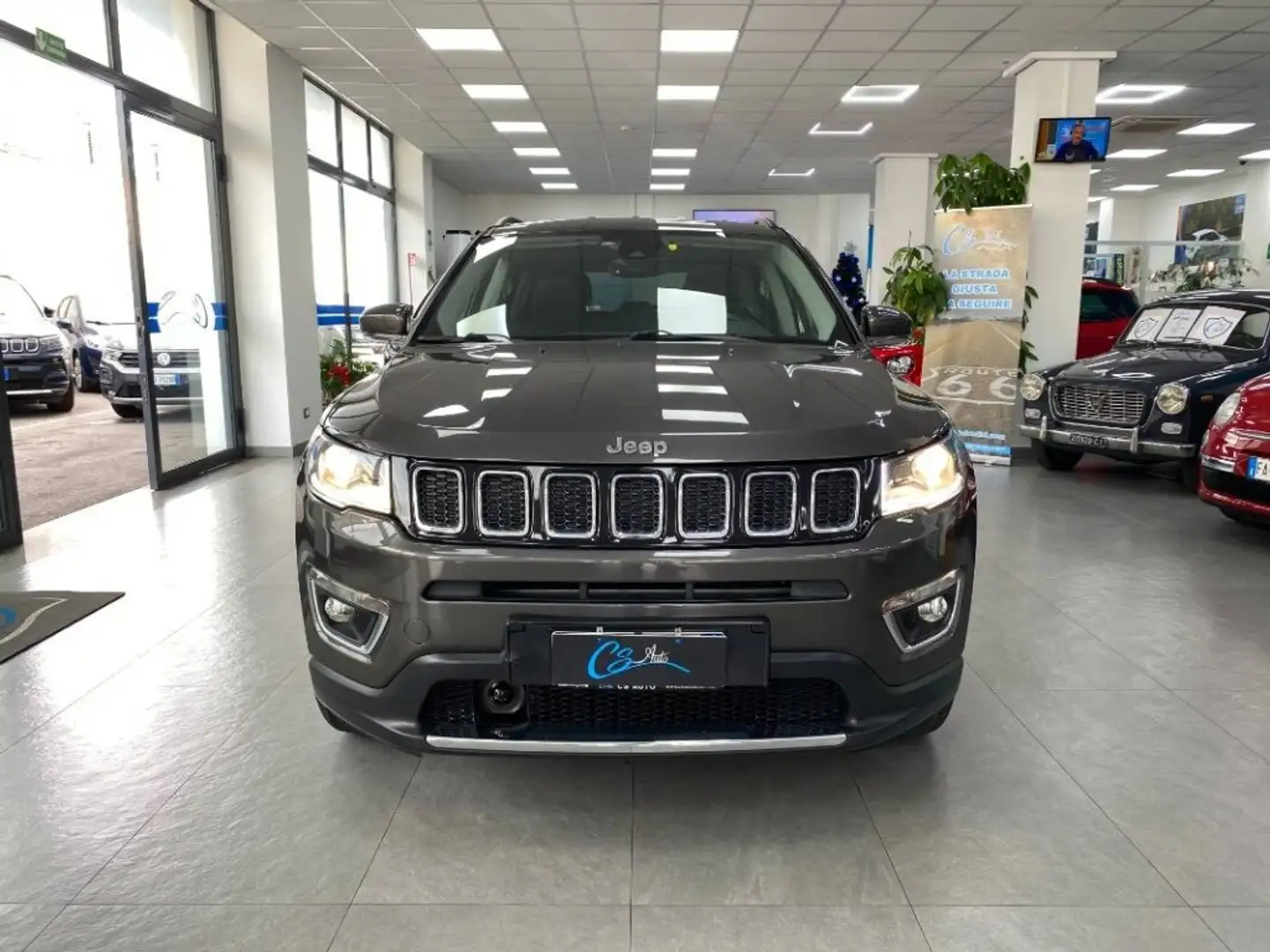 Jeep Compass 2.0 mjt Limited 4wd 140cv my19 Grigio - 2