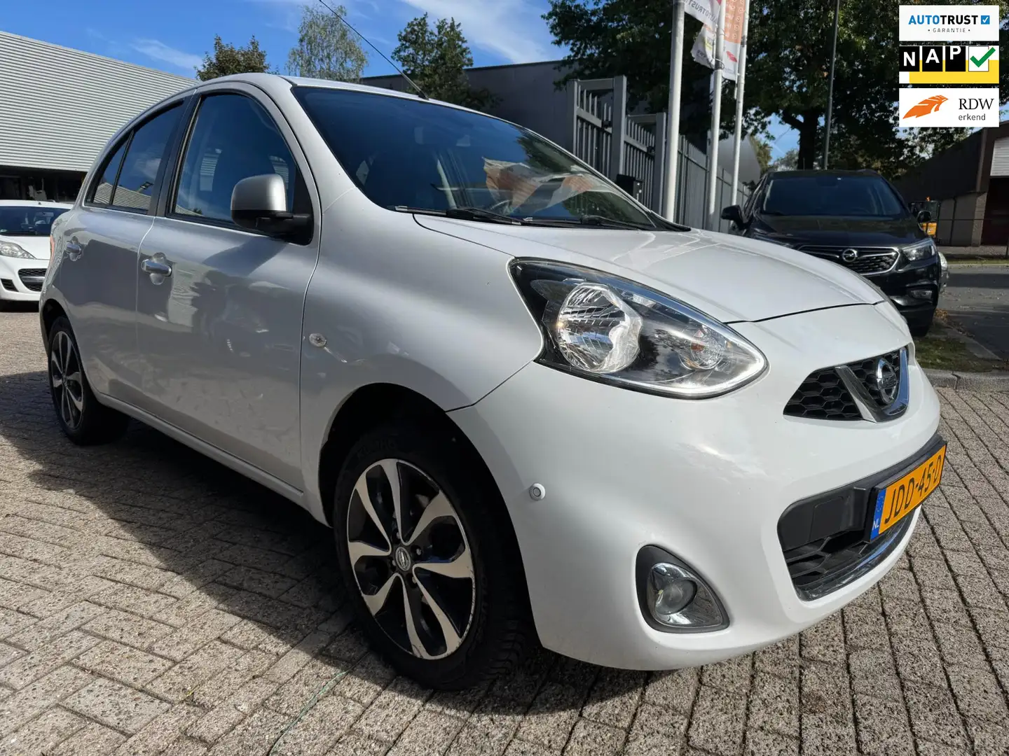 Nissan Micra 1.2 Connect Edition N-TEC Blanc - 1