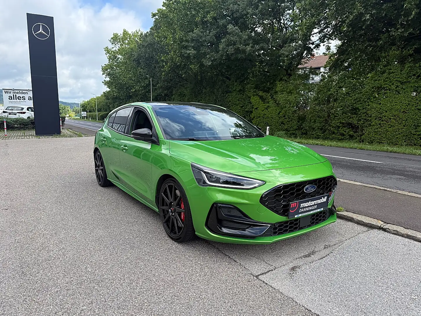 Ford Focus 2,3 EcoBoost ST X Grün - 2