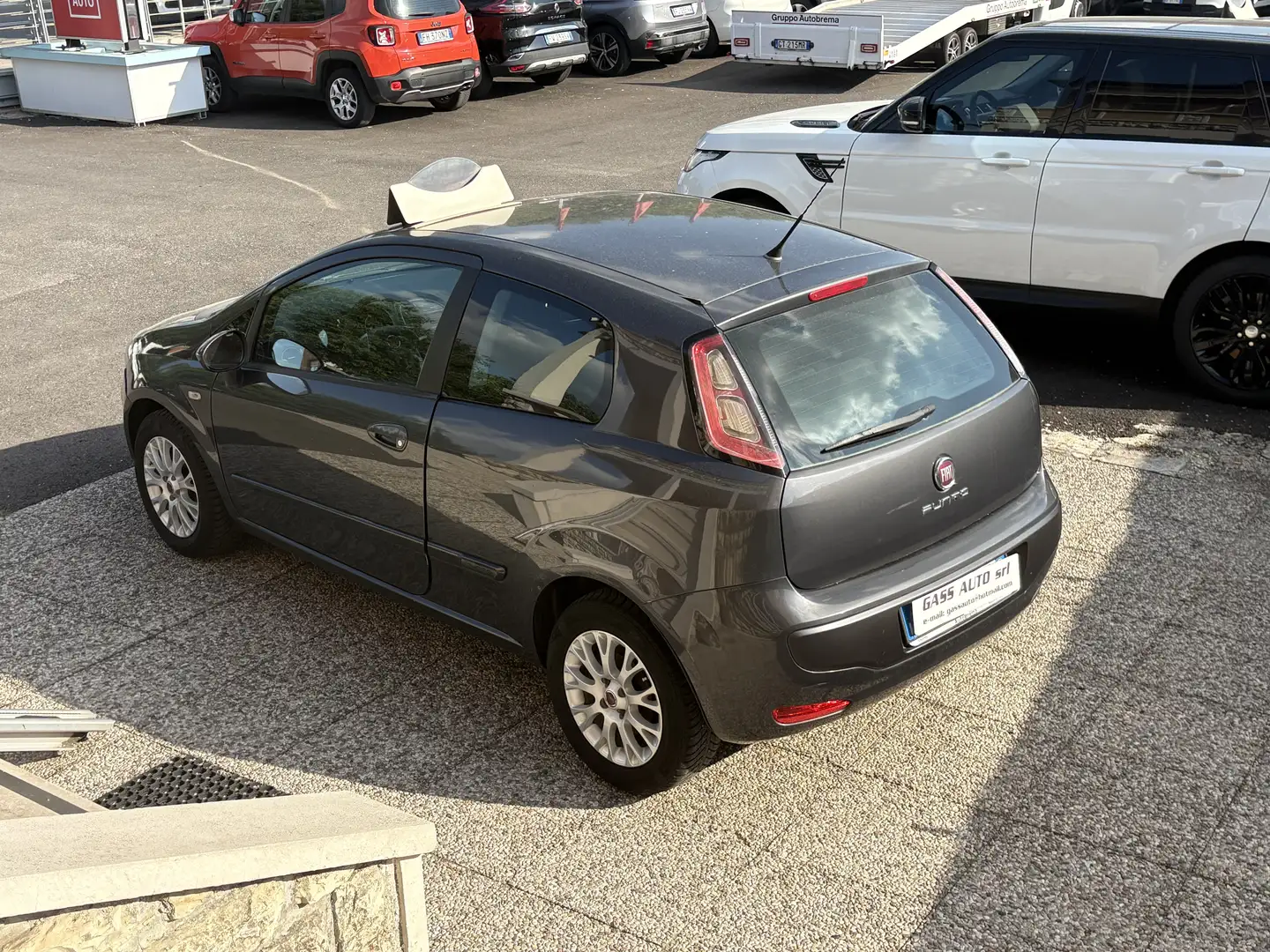 Fiat Punto Evo 3p 1.4 m-air Dynamic s&s 105cv Grau - 2