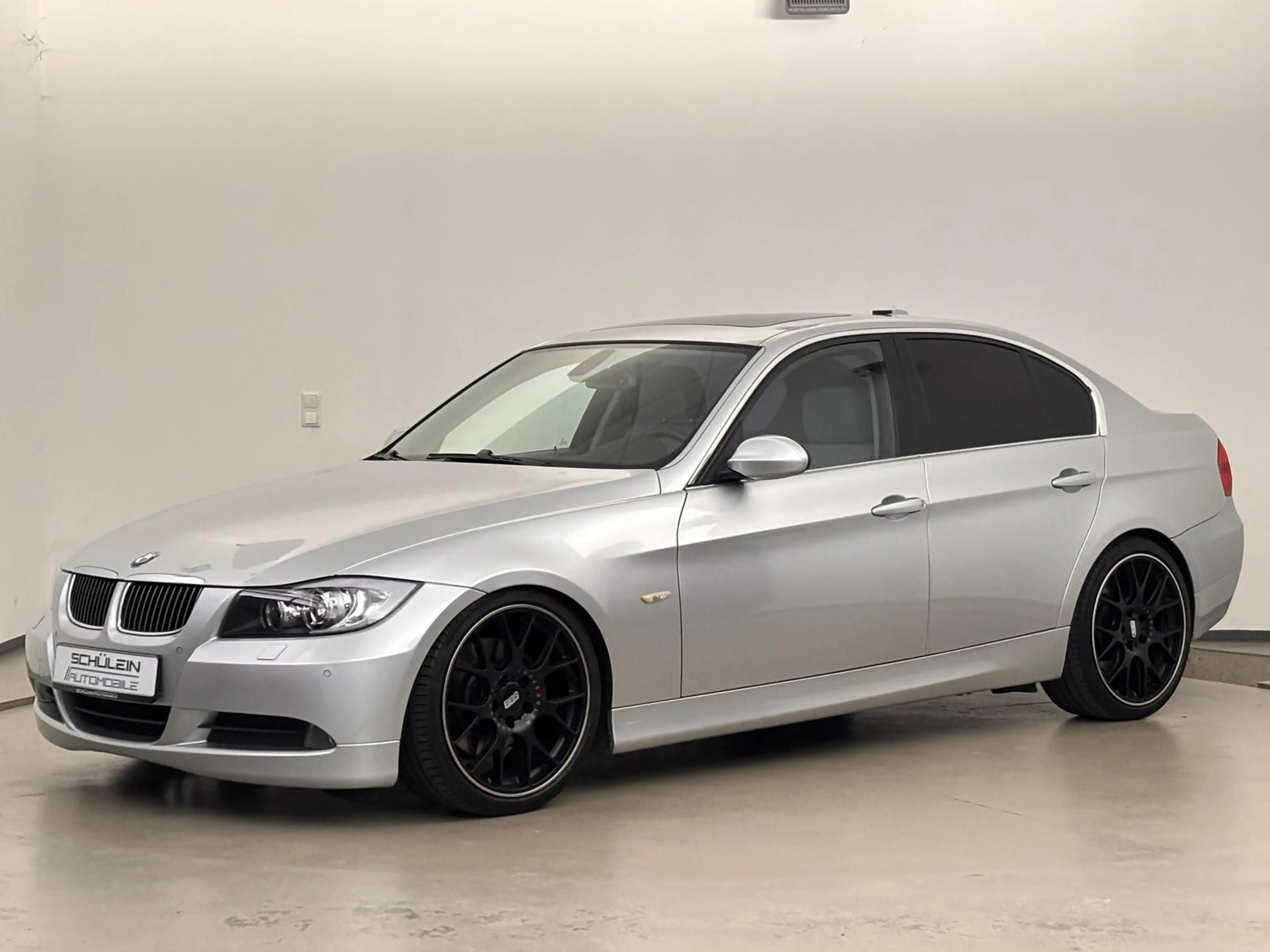 BMW 325 d *Klimaautomatik*Xenon*19 Zoll*PDC* — photo 2