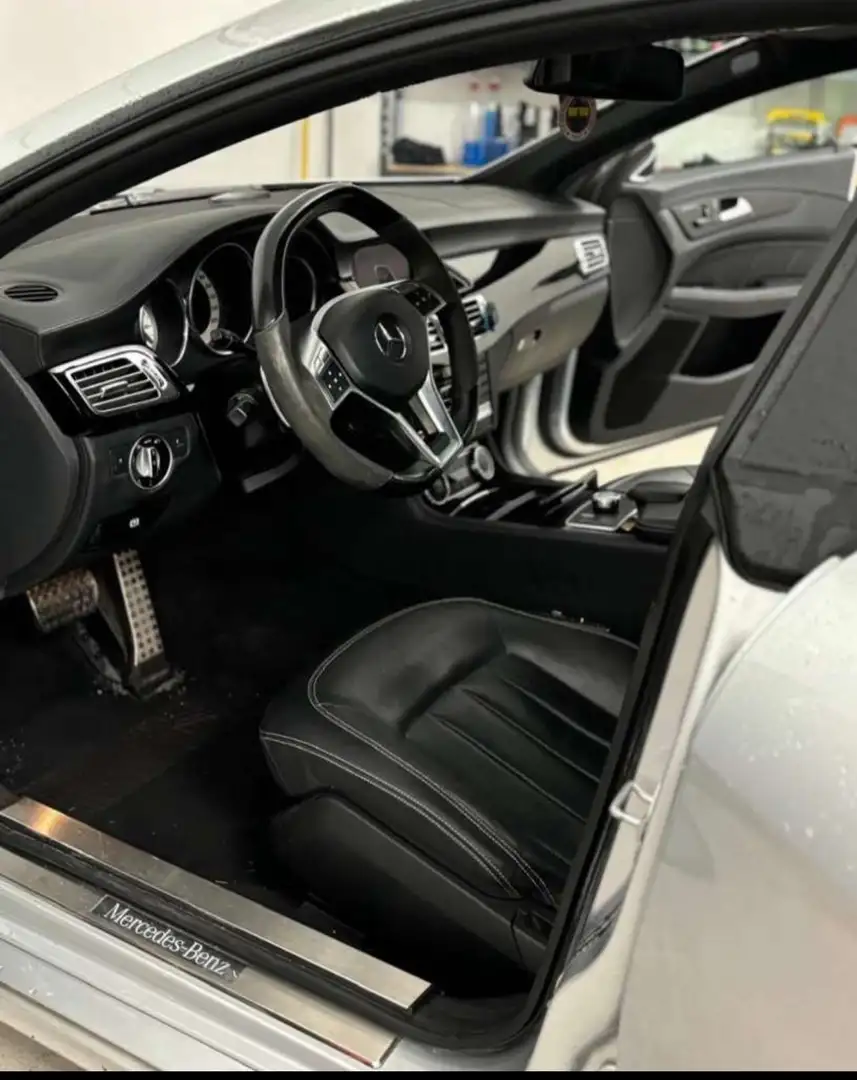 Mercedes-Benz CLS 500 - 1
