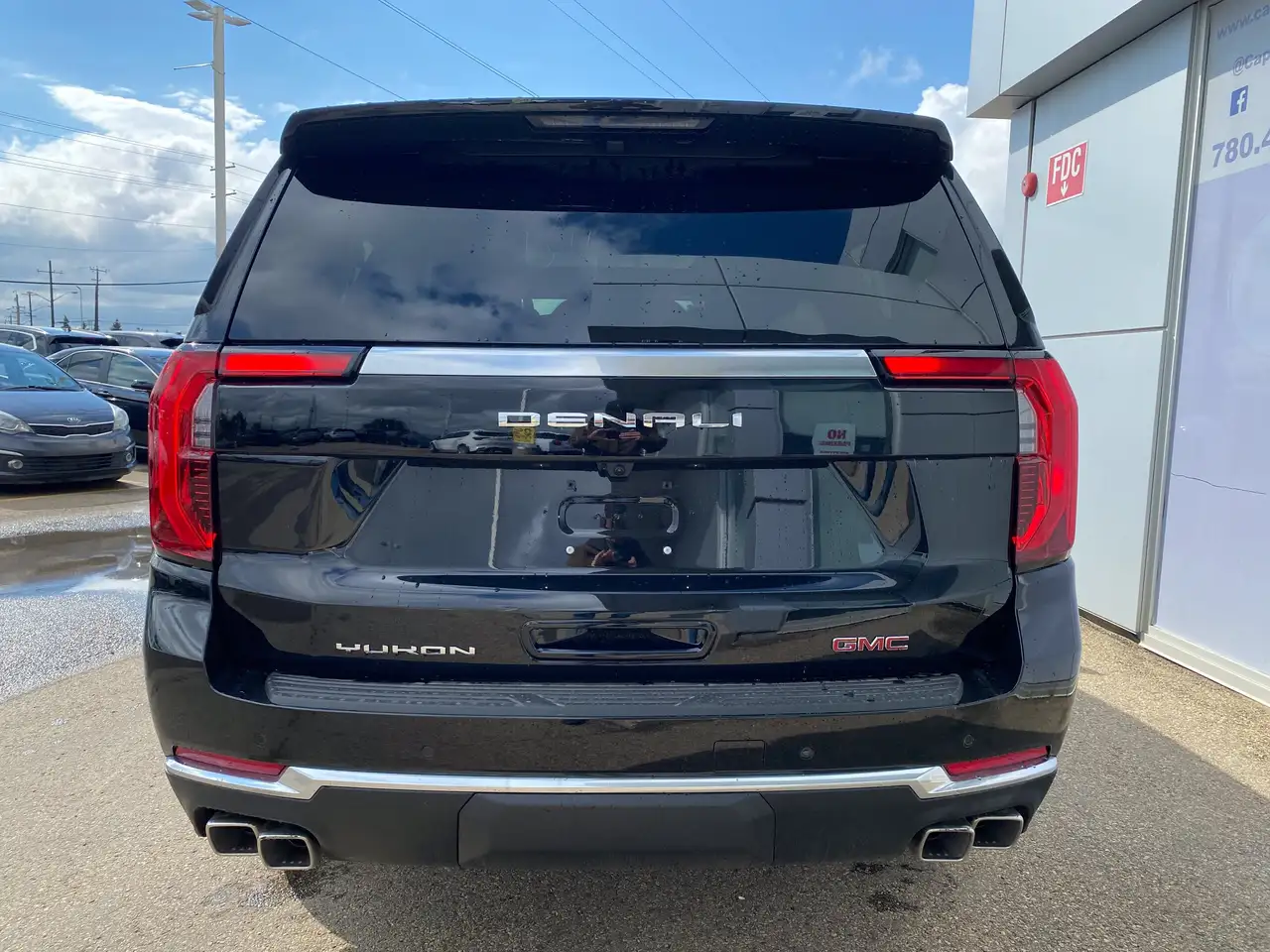 GMC Yukon photo GMC Yukon