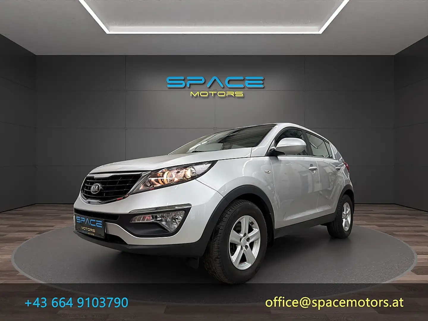 Kia Sportage Silber - 1