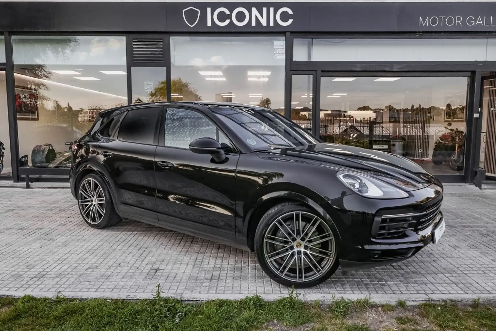 Porsche Cayenne S Aut. Negro - 1