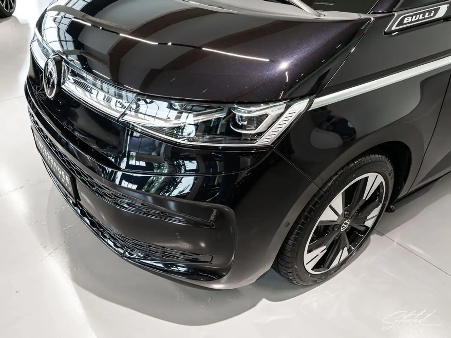 Volkswagen T6 Multivan eHybrid Style Schwarz - 2