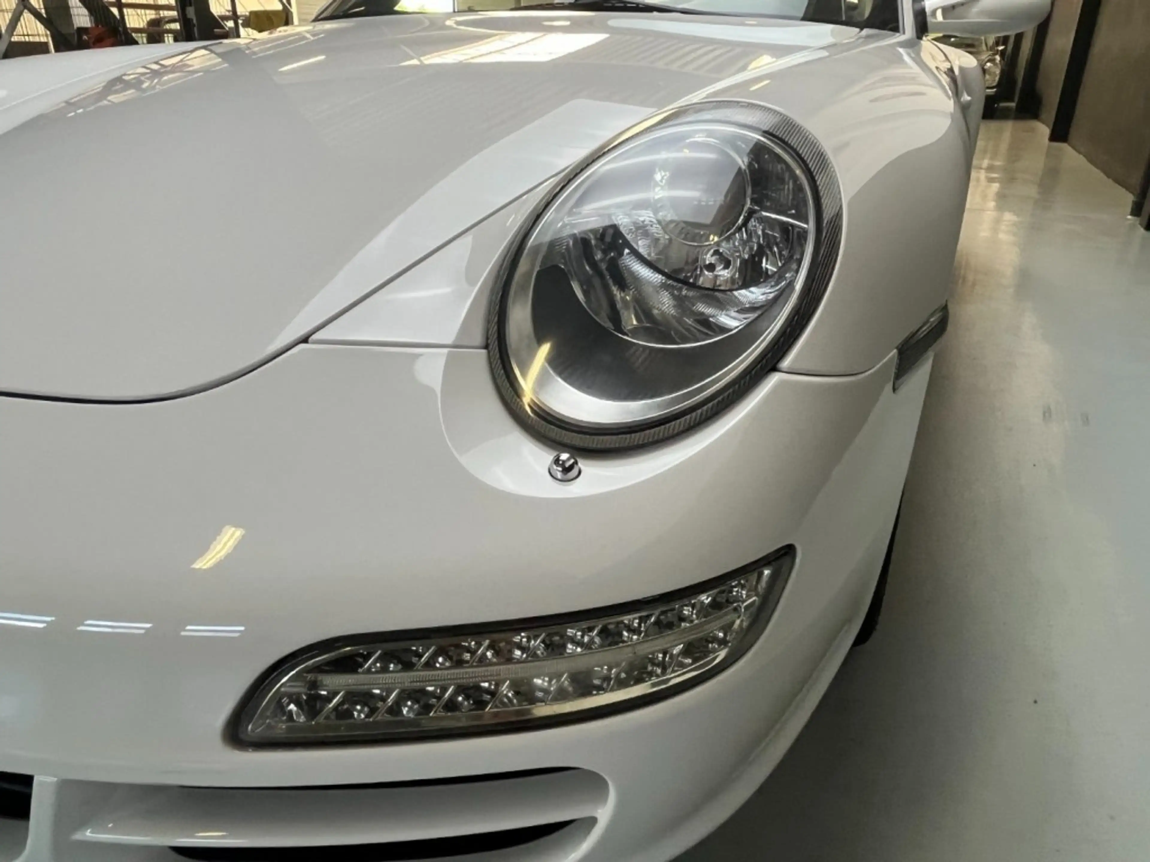 Porsche 997 Carrera 4 Cabriolet (997) â Timeless Elegance — photo 15