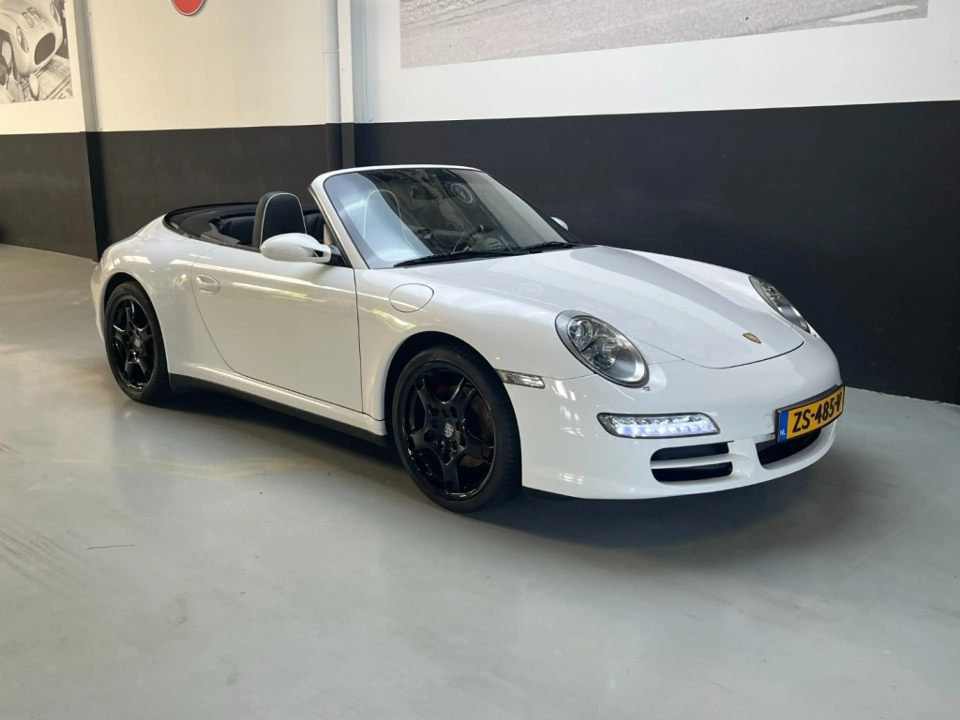 Porsche 997 Carrera 4 Cabriolet (997) â Timeless Elegance — photo 2
